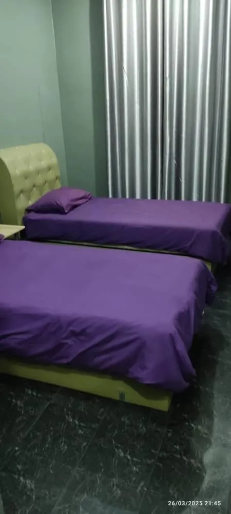 Photo of the whole room, Bed in Hotel Oasis