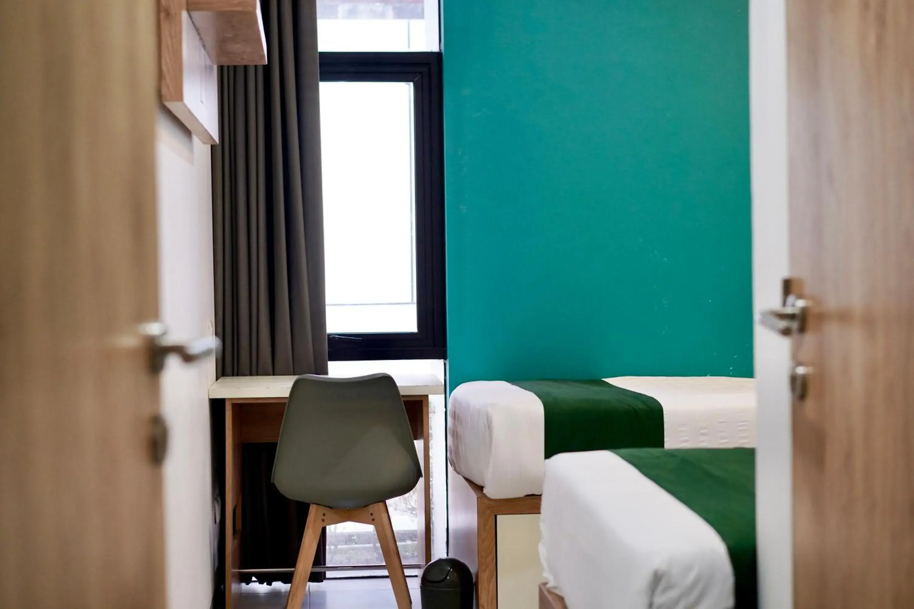 Seating area, Bed in OFO Kost Premium Kampung Inggris Pare Syariah Mitra RedDoorz Seating area, Bed in OFO Kost Premium Kampung Inggris Pare Syariah Mitra RedDoorz