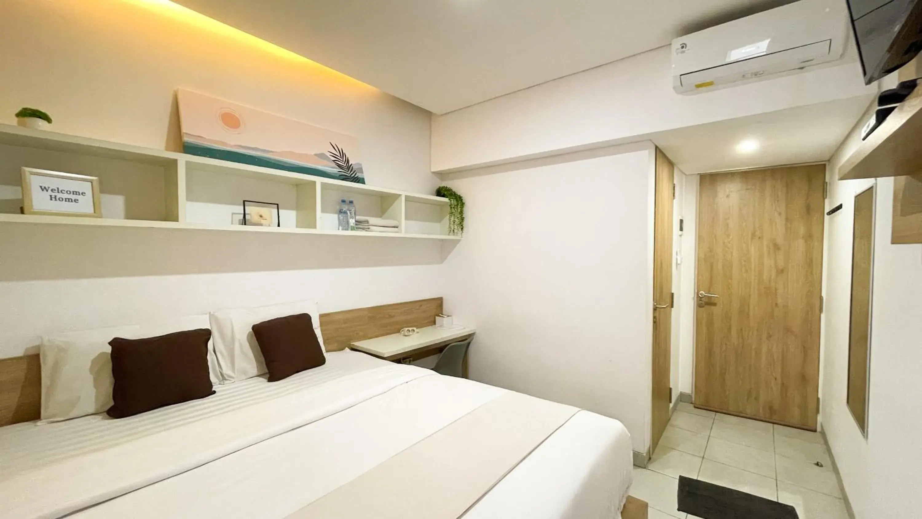 Bedroom, Bed in OFO Kost Premium Kampung Inggris Pare Syariah Mitra RedDoorz Bedroom, Bed in OFO Kost Premium Kampung Inggris Pare Syariah Mitra RedDoorz