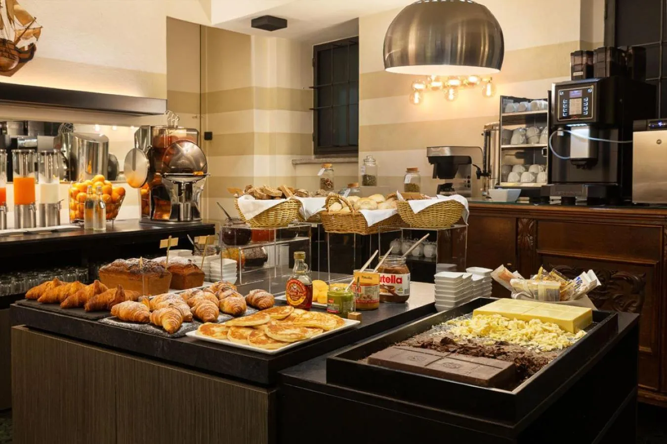 Breakfast in Hotel Ancora