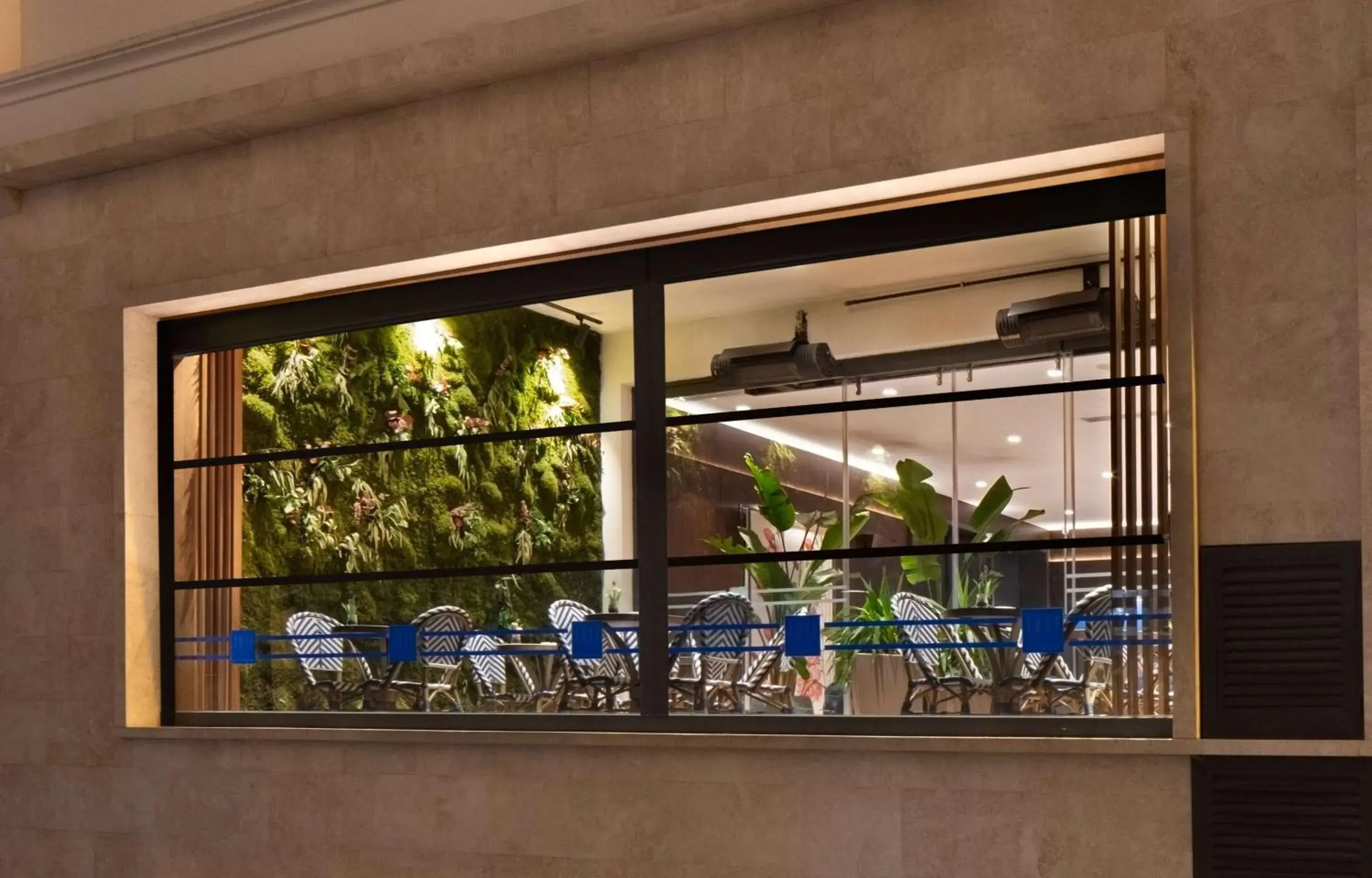 Restaurant/places to eat in TRYP By Wyndham Istanbul Sisli Hotel Restaurant/places to eat in TRYP By Wyndham Istanbul Sisli Hotel