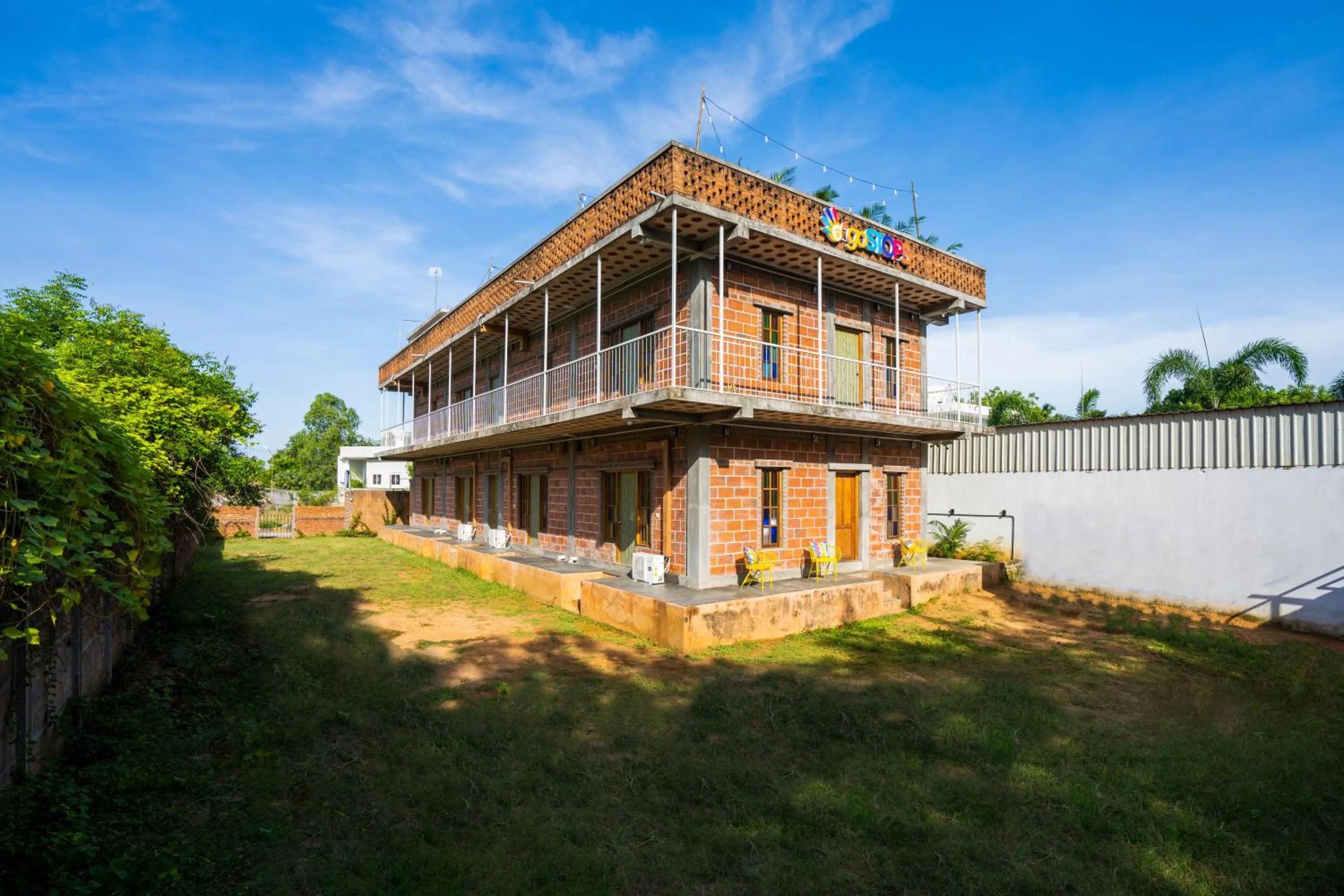 Property building in goSTOPS Pondicherry Near Auroville