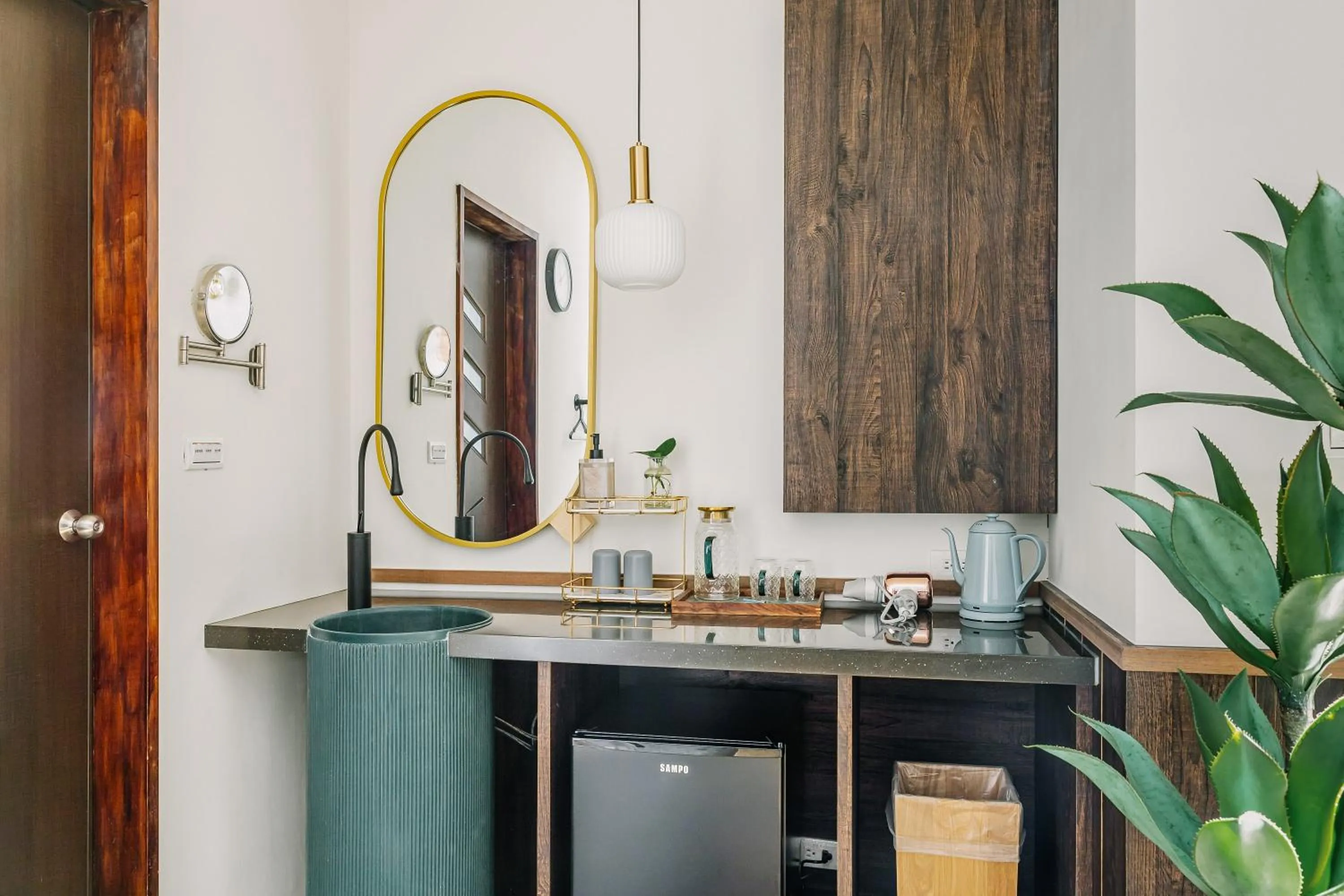 Photo of the whole room in Nan Nan