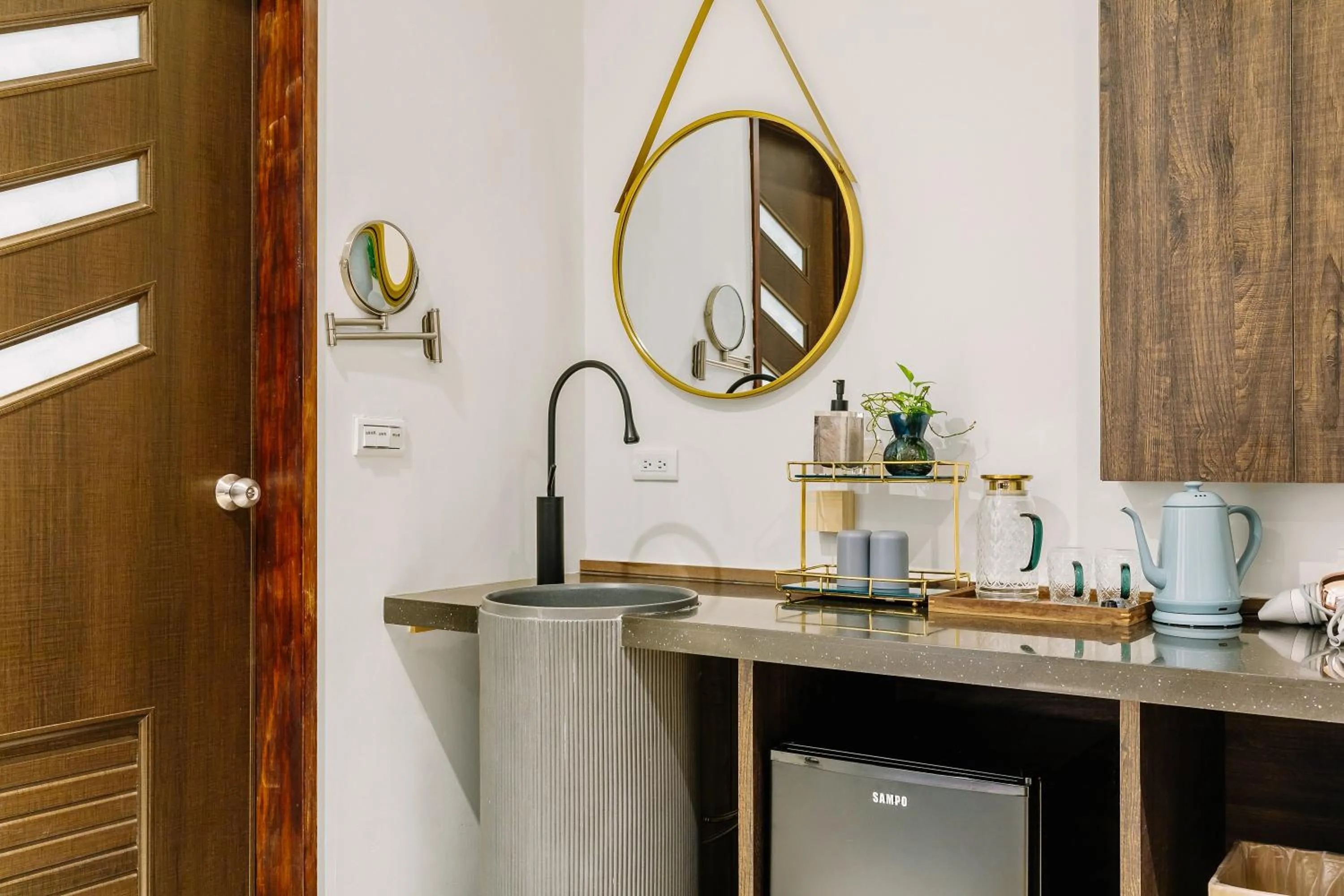 Photo of the whole room in Nan Nan