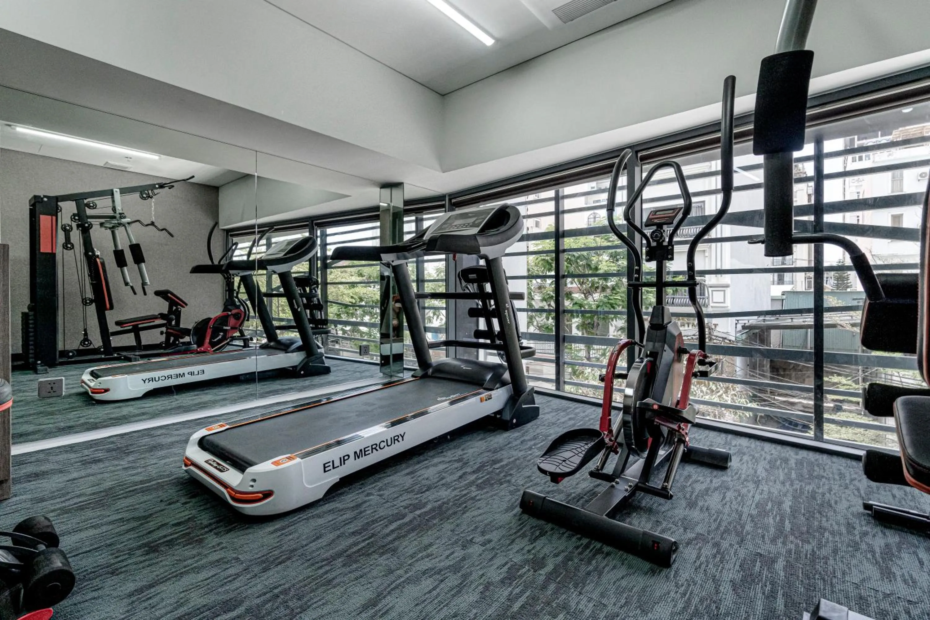 Fitness centre/facilities in Draco Hotel & Suites