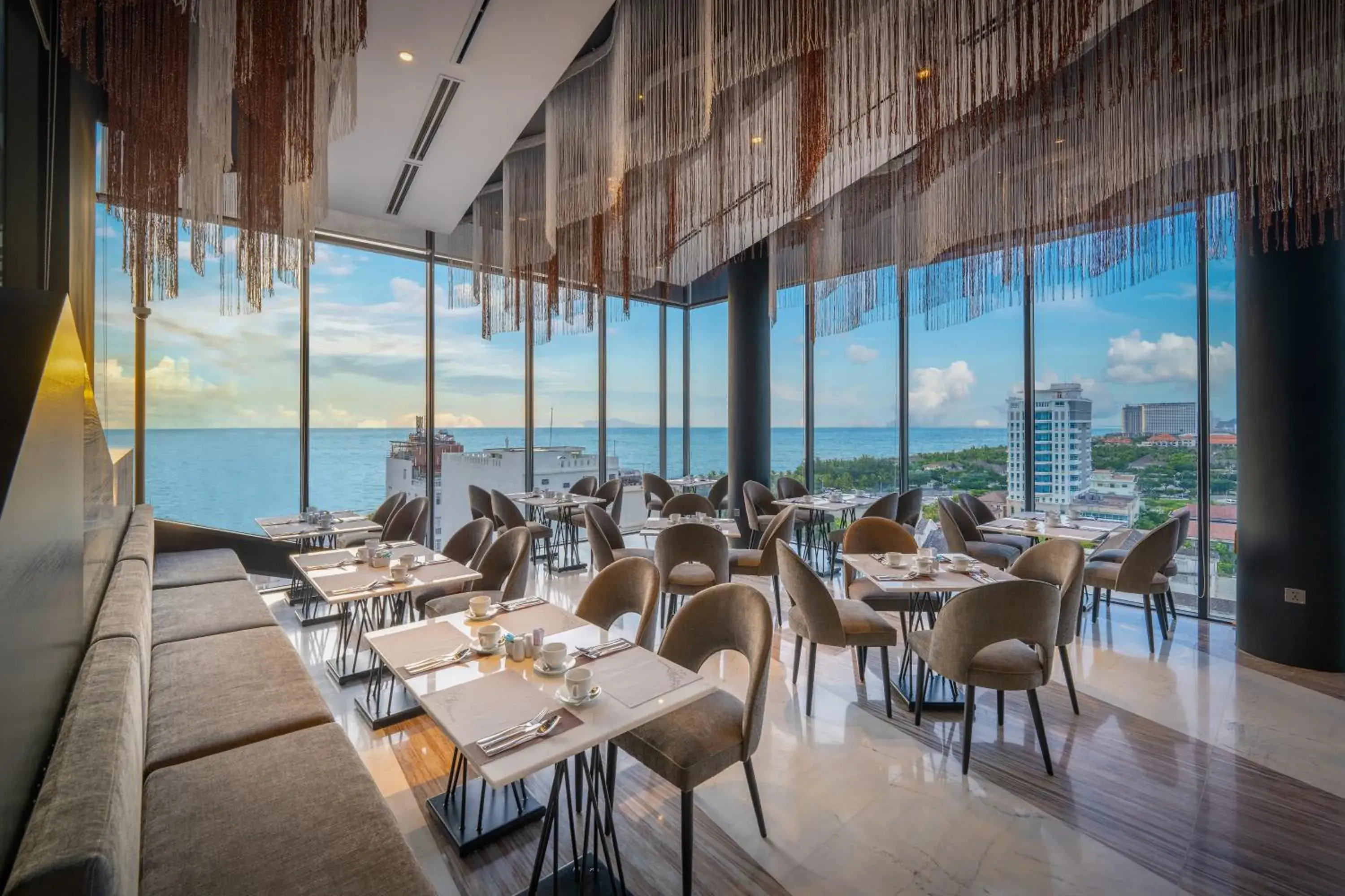 Restaurant/places to eat in Draco Hotel & Suites Restaurant/places to eat in Draco Hotel & Suites