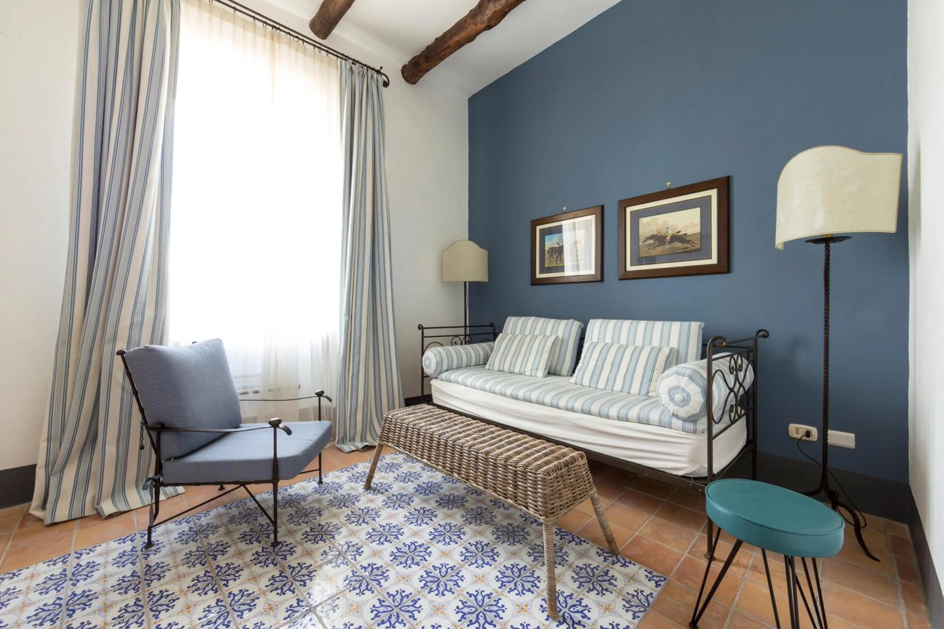 Day, Bed in Relais Regina Giovanna