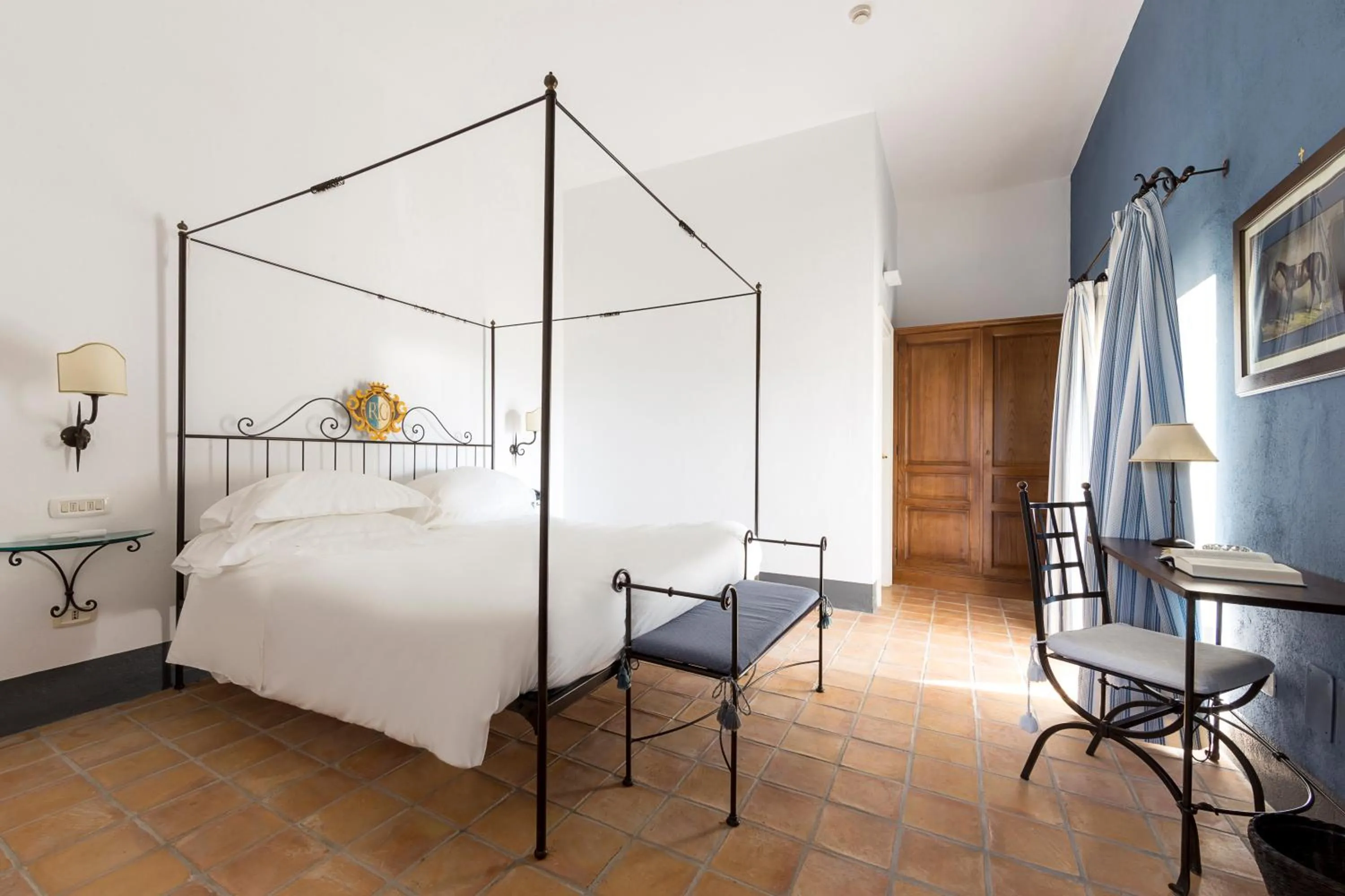Photo of the whole room, Bed in Relais Regina Giovanna
