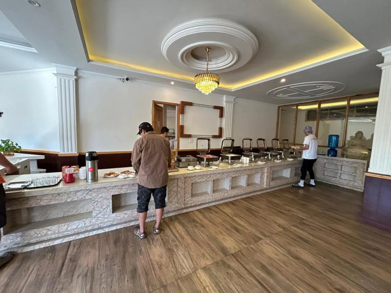 Dining area in Hotel Deskitsal