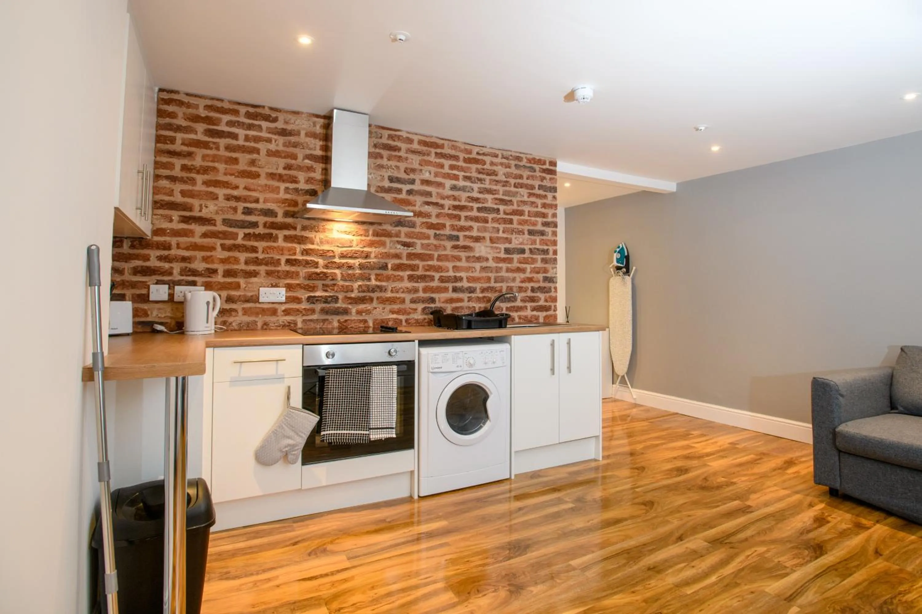 Kitchen or kitchenette in Cathedral View apartments