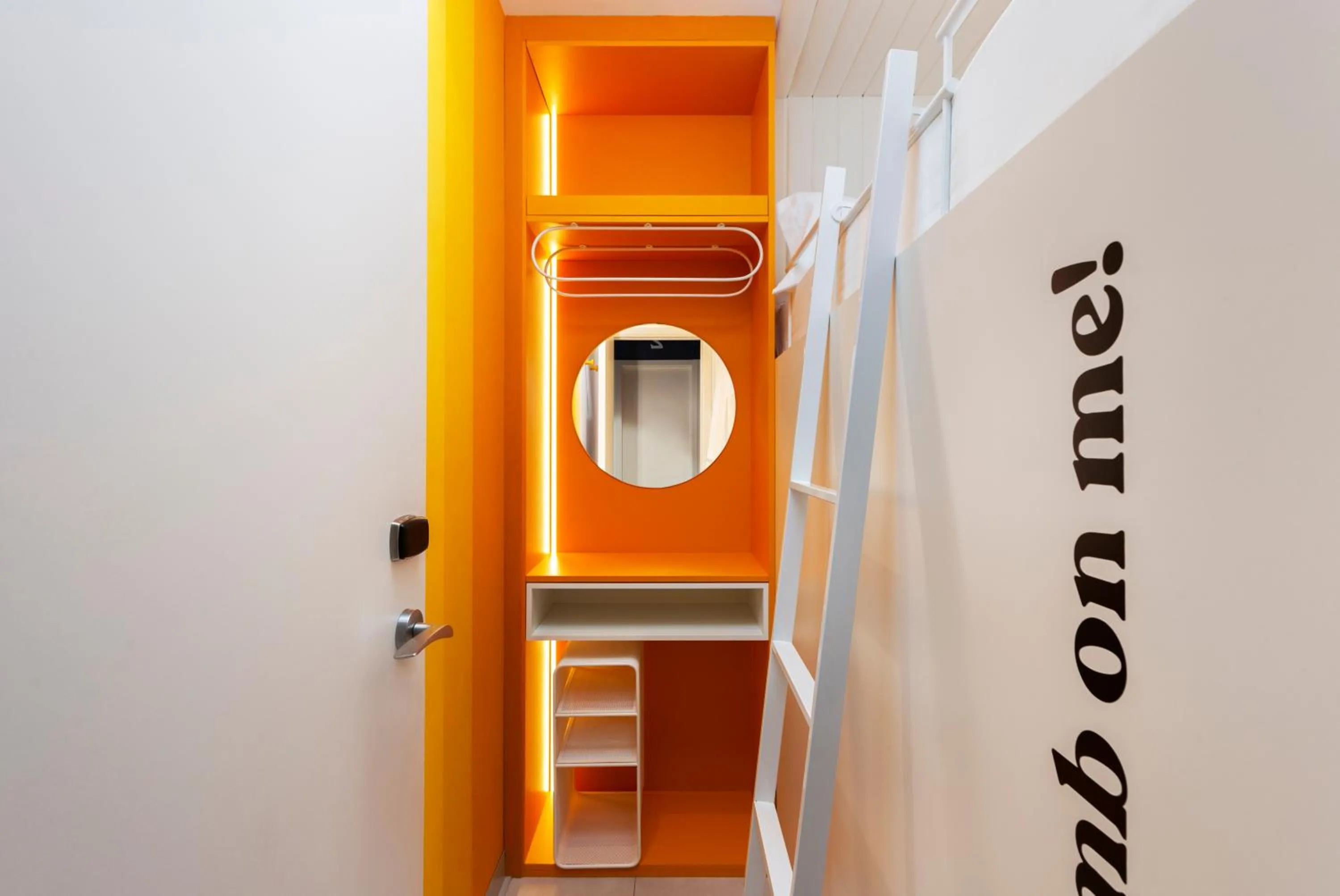 Photo of the whole room in Coeo Pod Hostel Beatas