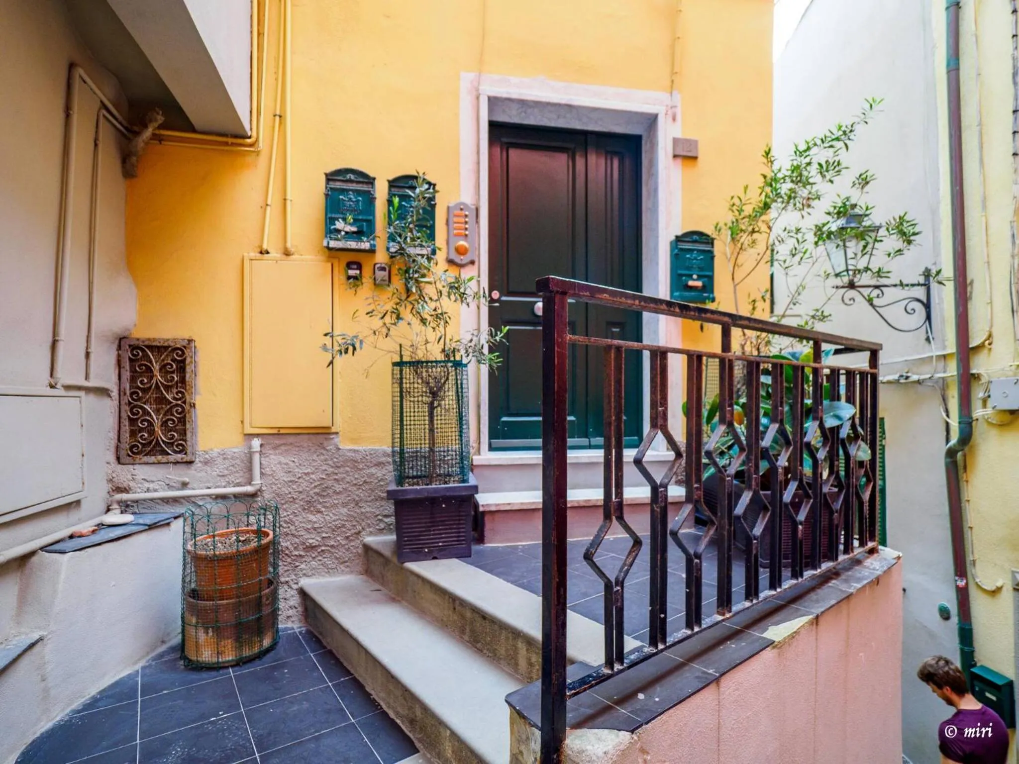 Off site in Carmelina Tiny Village Room