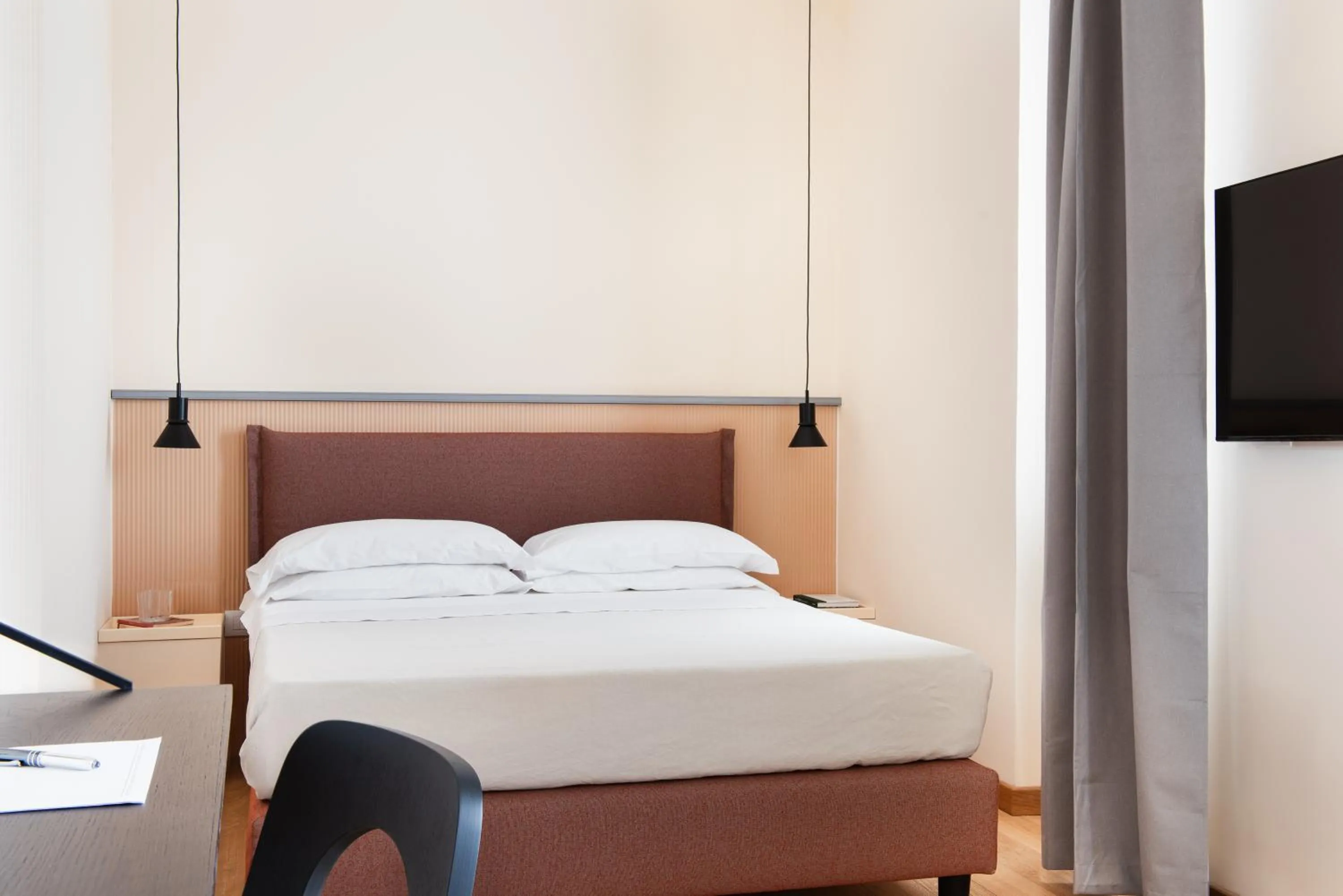 Bed in Hotel Colosseum