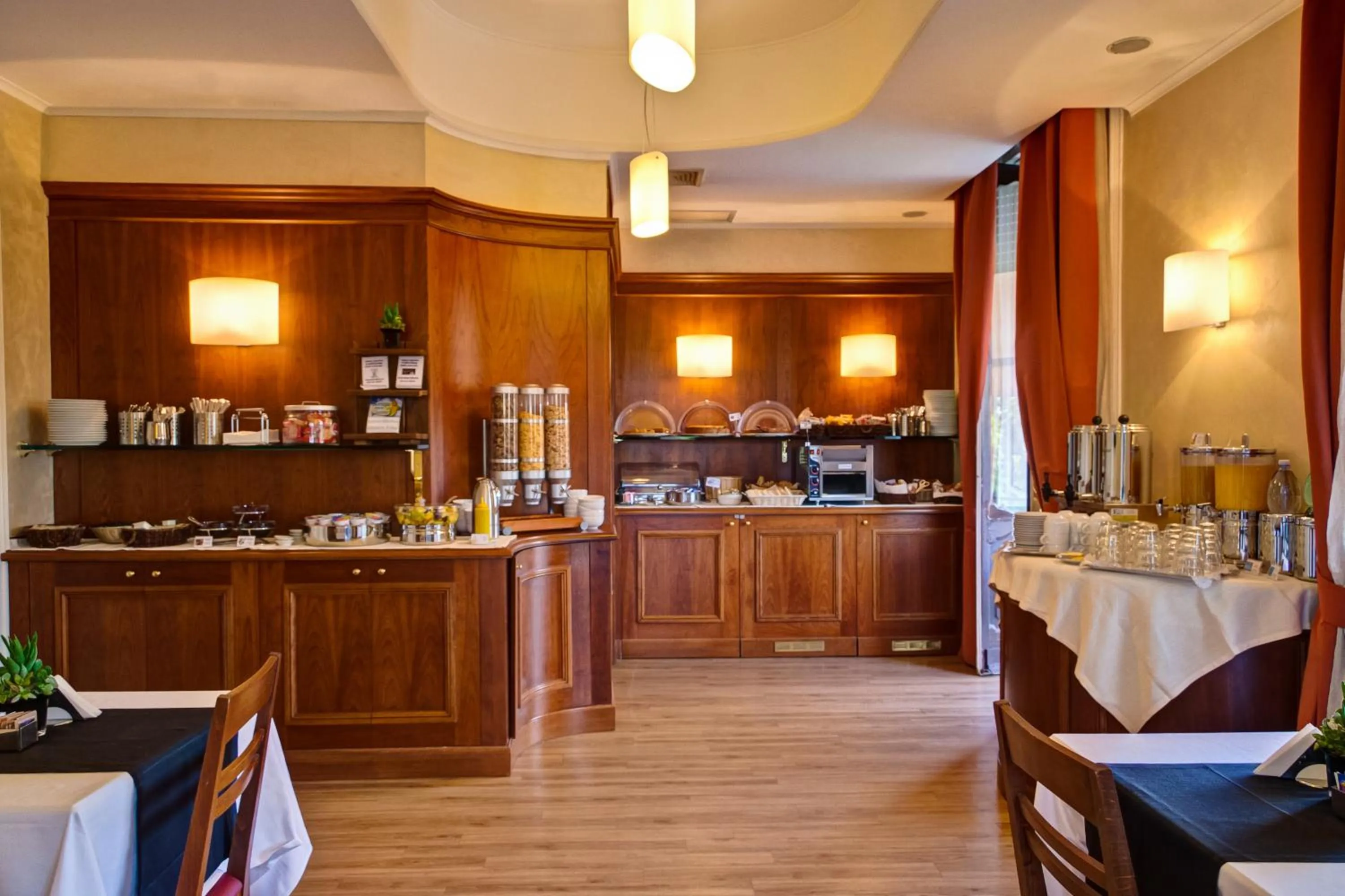 Restaurant/places to eat in Best Western Hotel Astrid