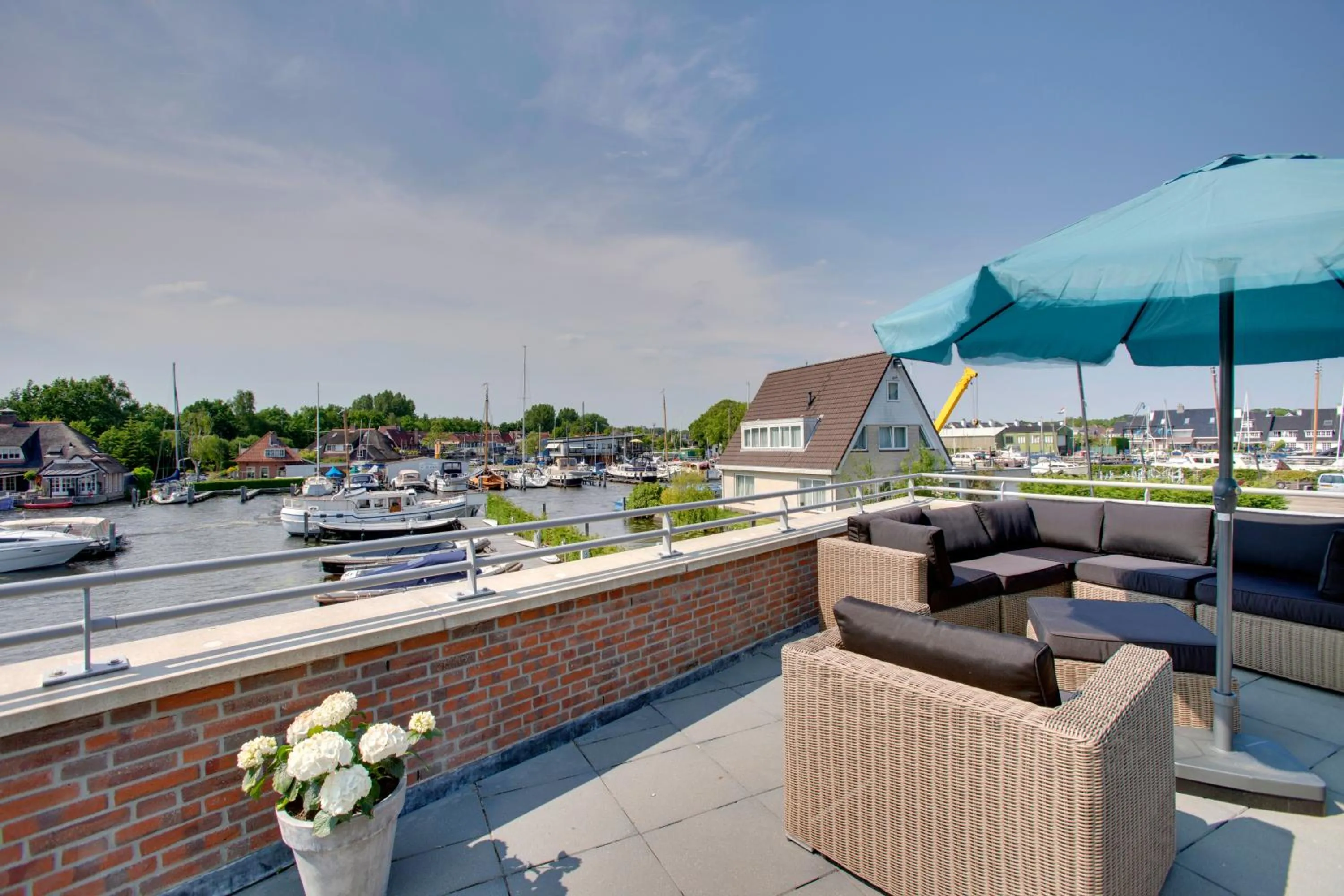 Kaag Resort