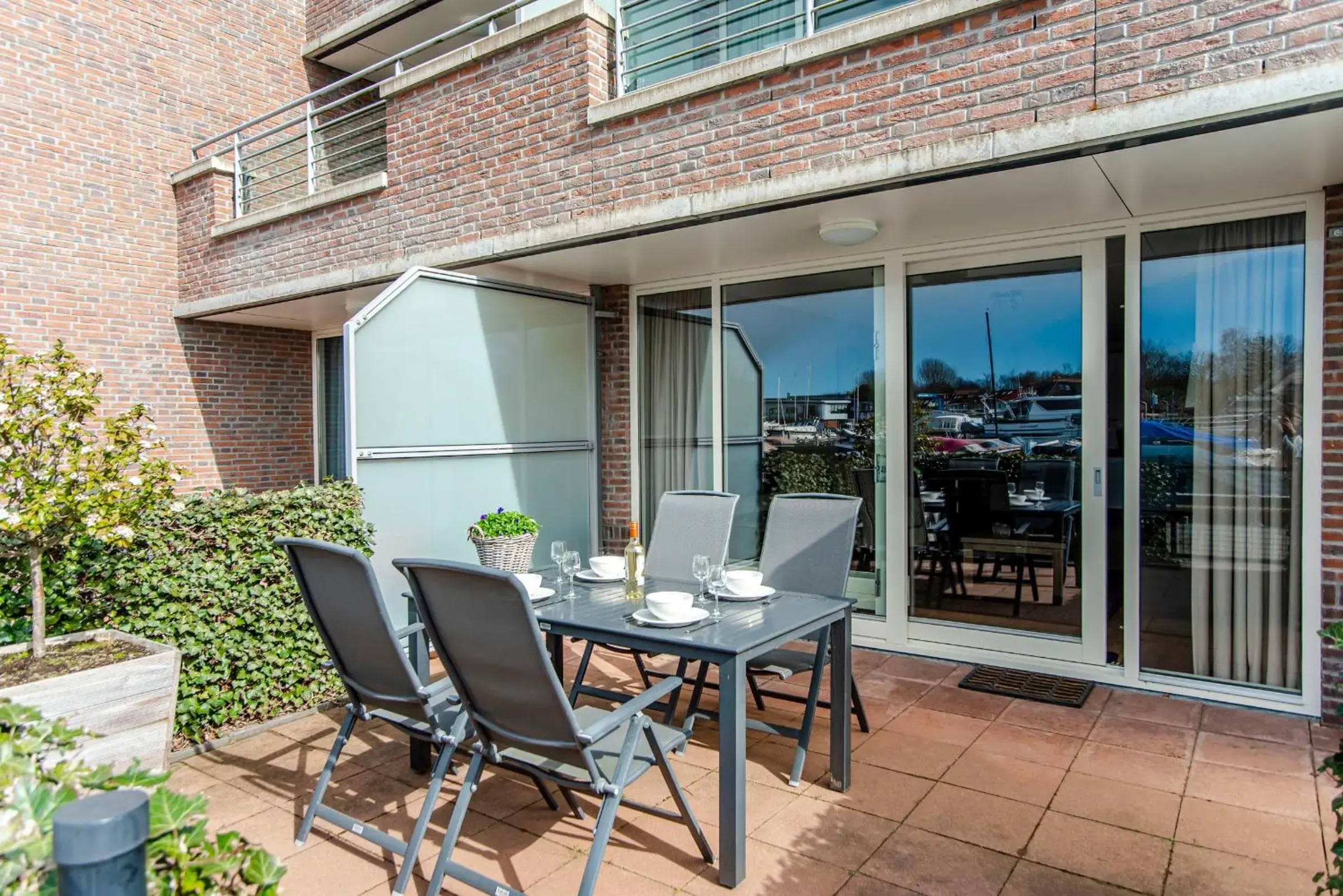 Apartment with Lake View in Kaag Resort Apartment with Lake View in Kaag Resort