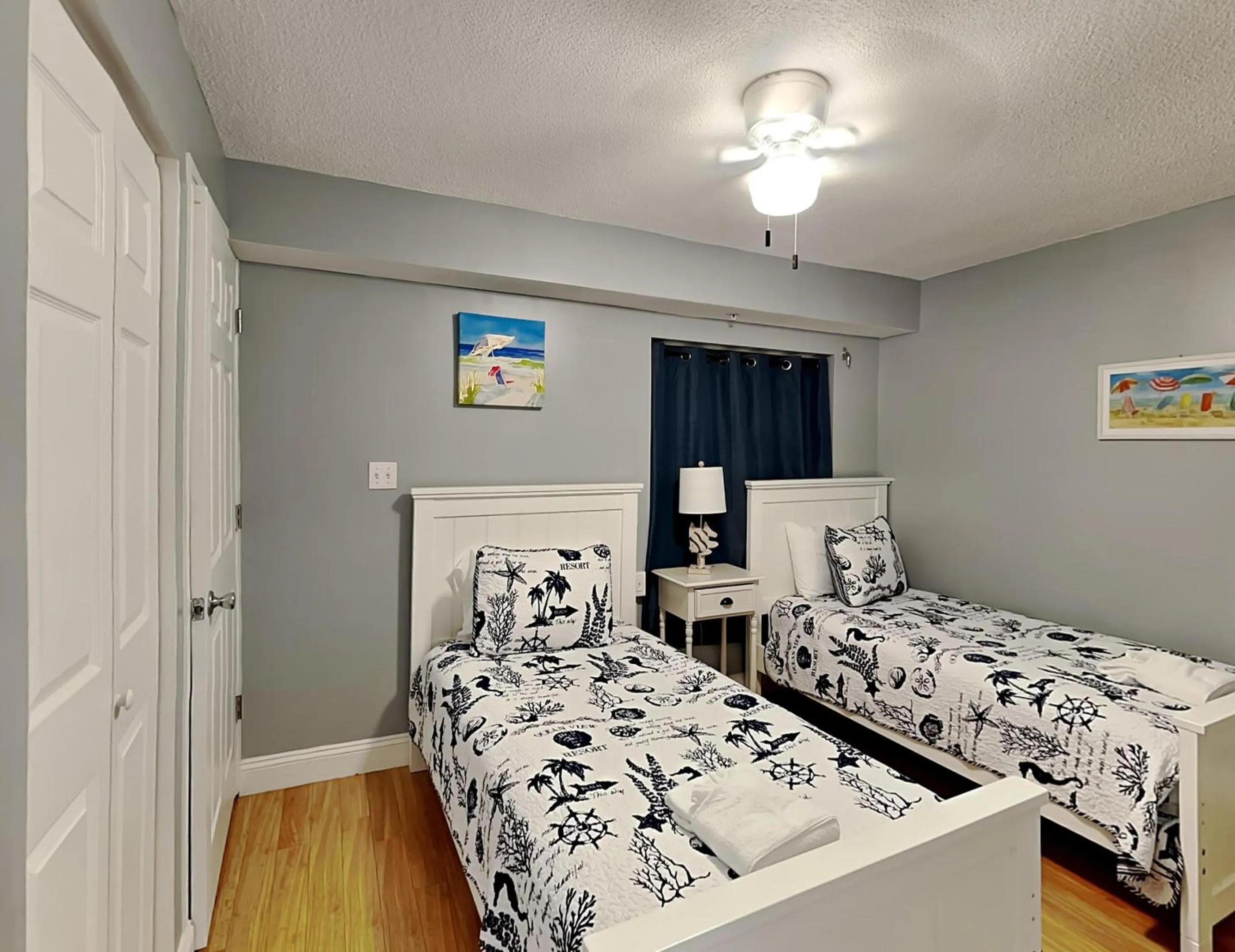 Property building in Sea Winds 602