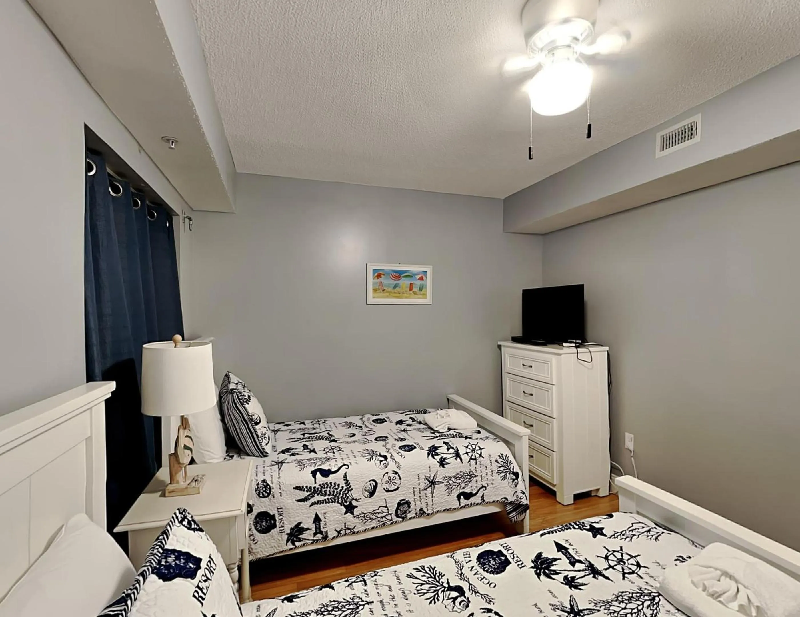 Property building in Sea Winds 602