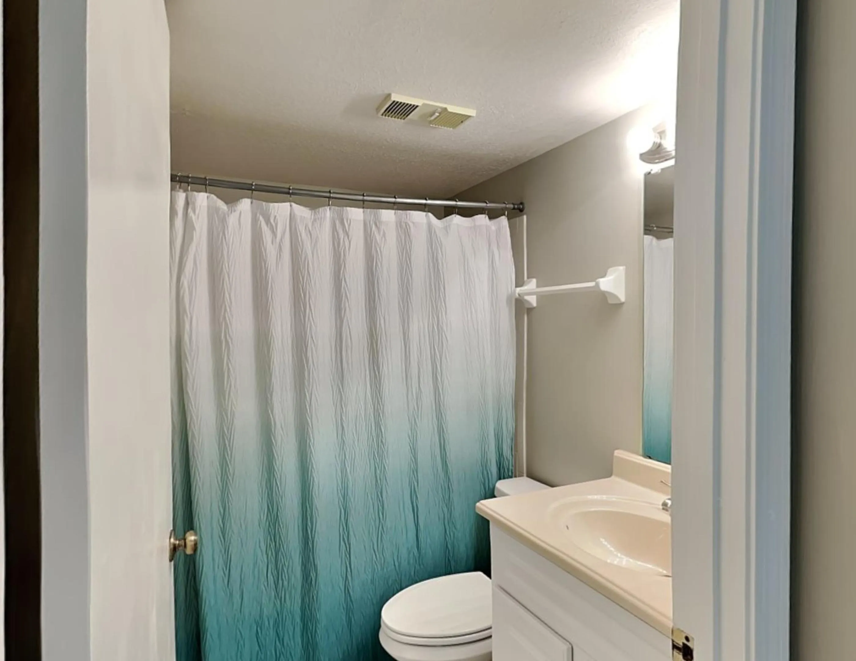 Property building in Ocean Racquet 5116