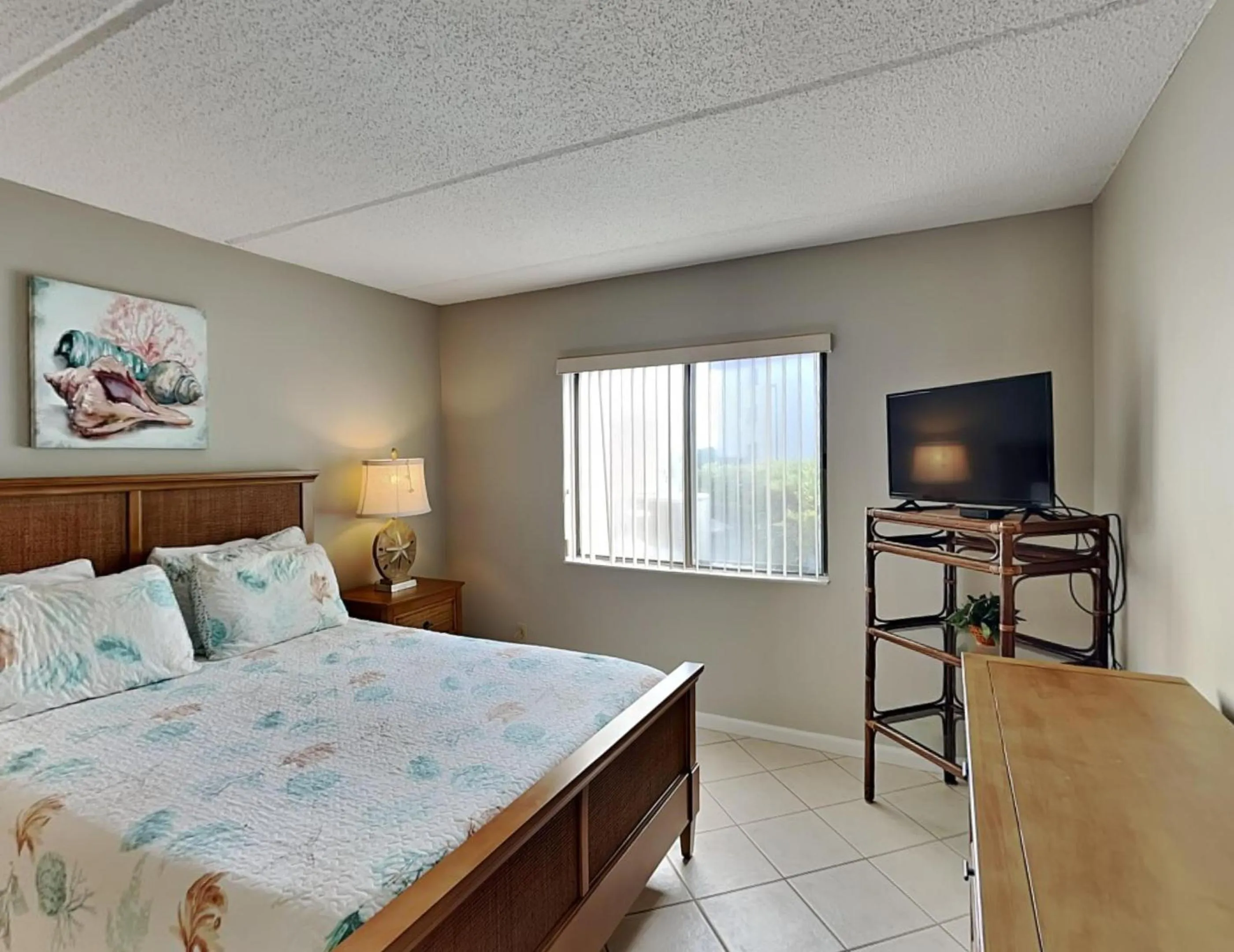 Property building, Bed in Ocean Racquet 5116