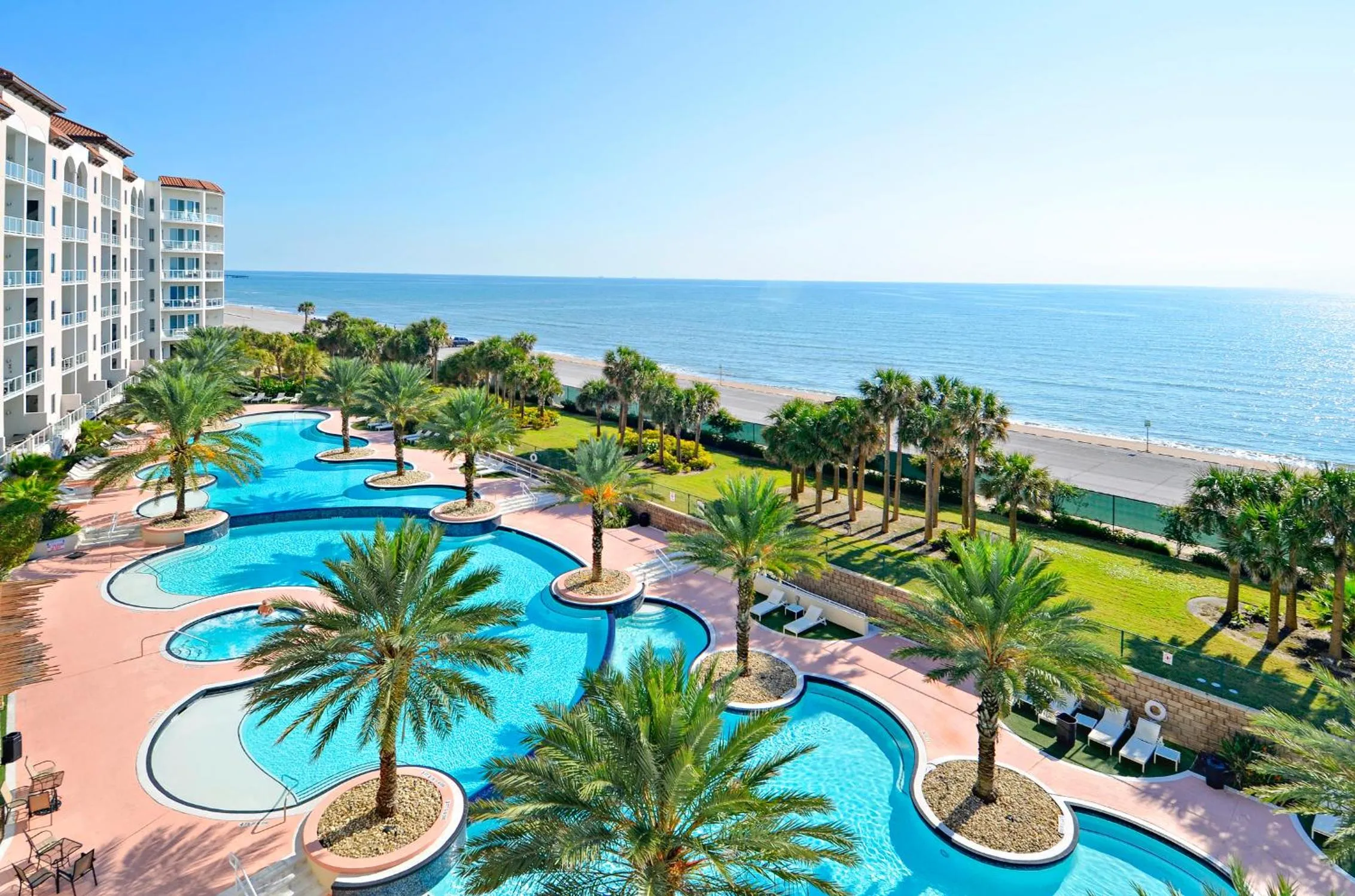 Property building in Diamond Beach 701-Queen of Diamonds