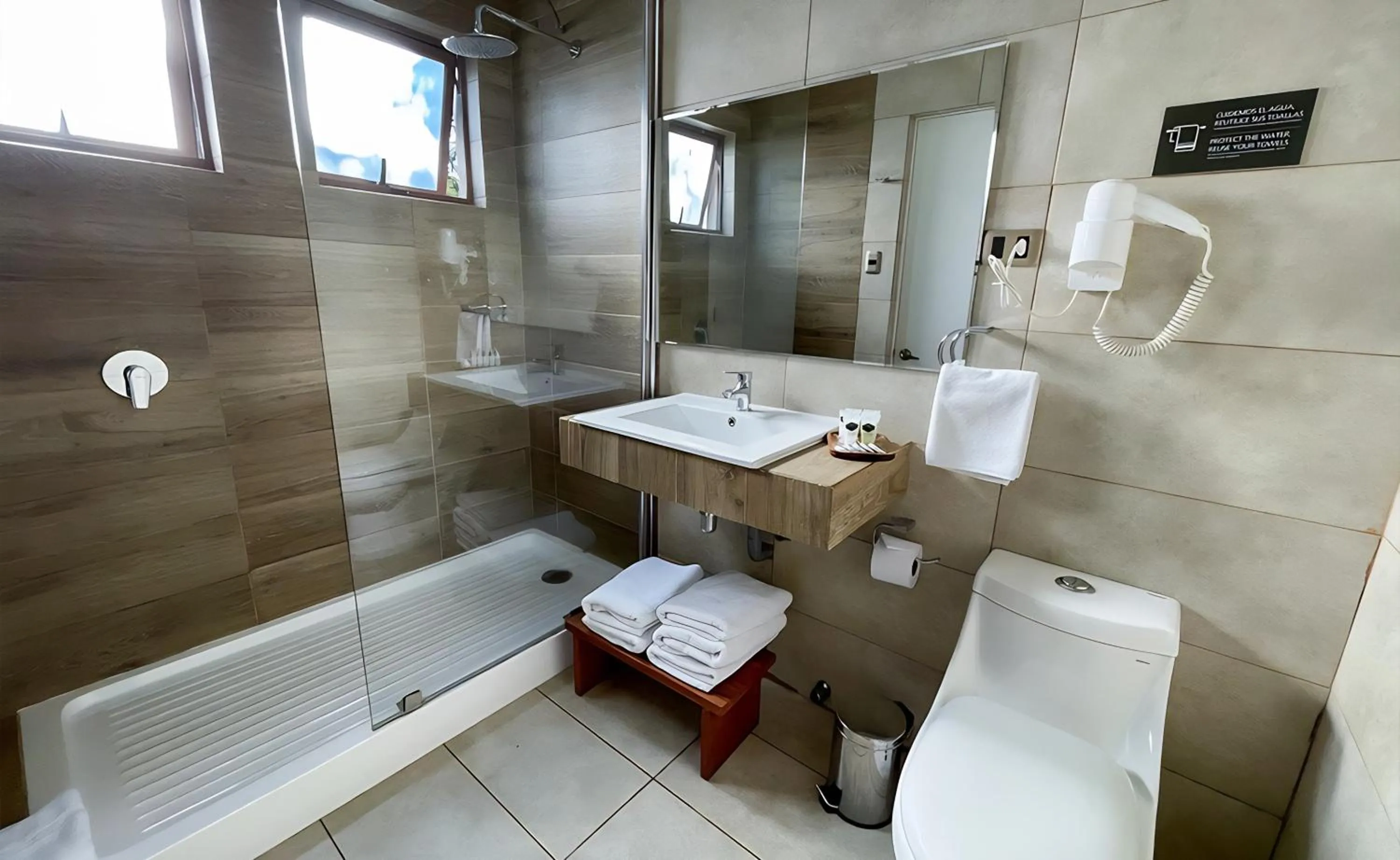 Bathroom in Hotel Madero Talca