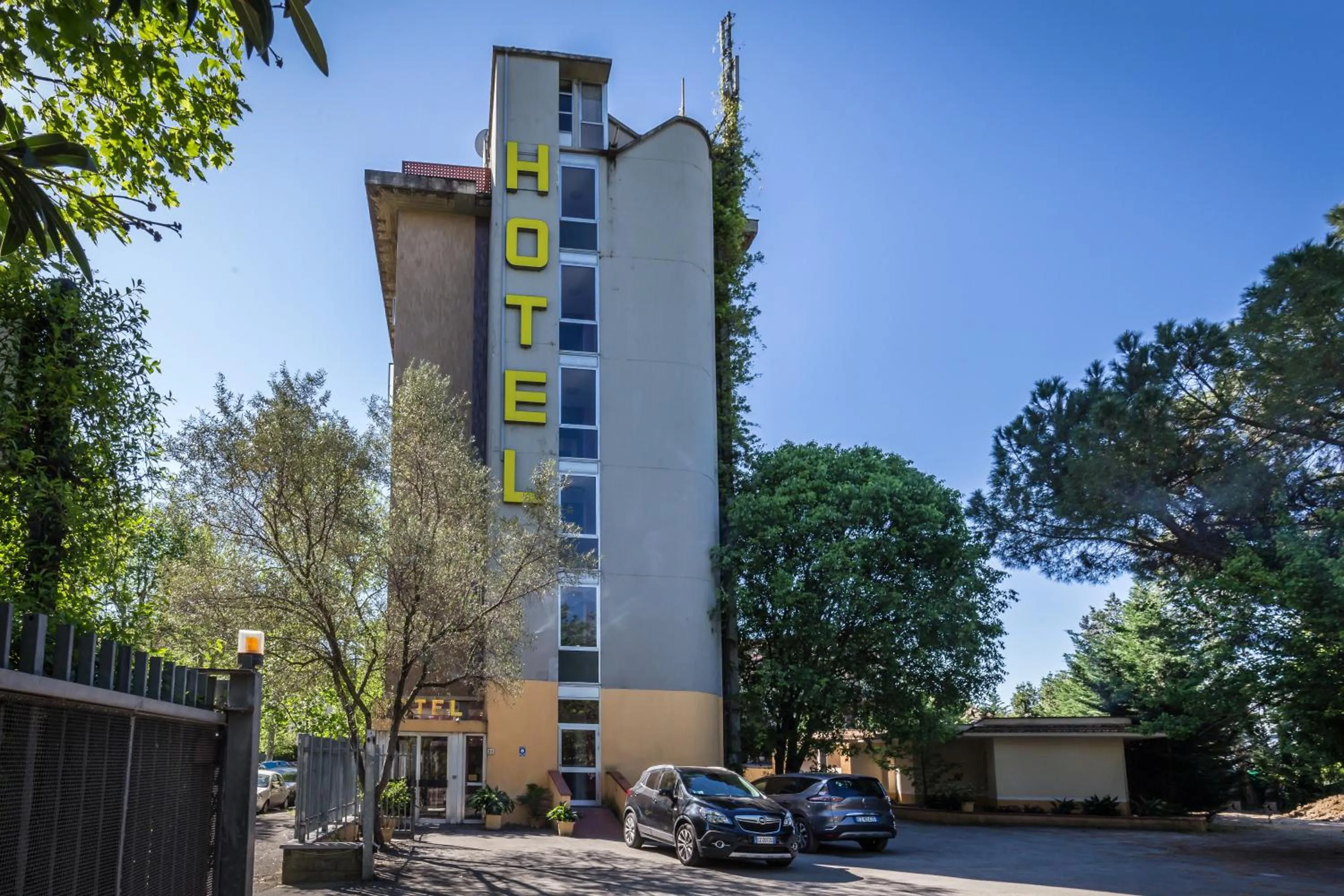 Nearby landmark in Hotel Real