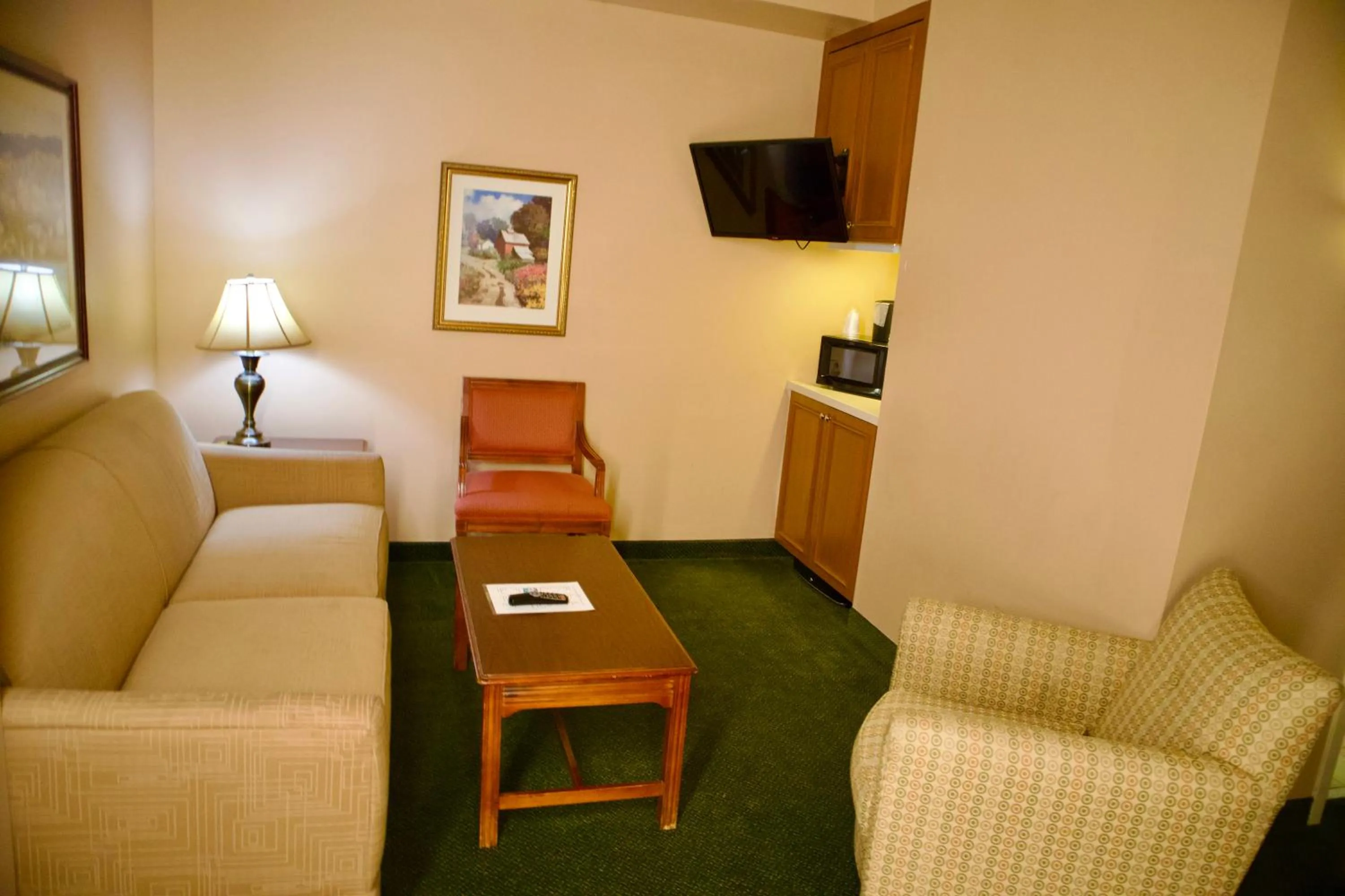 Living room in Hotel Mead Resorts & Conventions Center