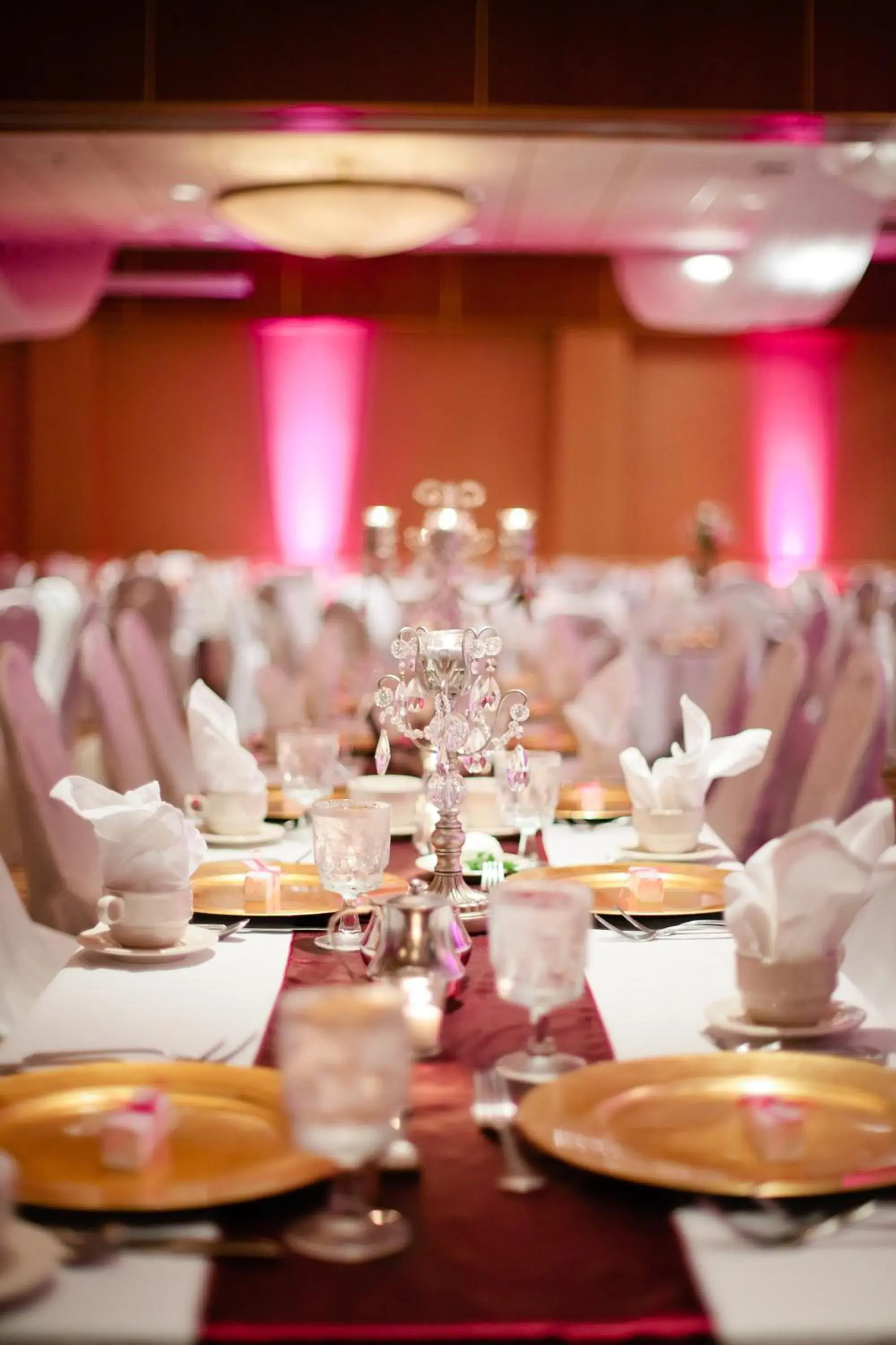 Restaurant/places to eat in Hotel Mead Resorts & Conventions Center Restaurant/places to eat in Hotel Mead Resorts & Conventions Center