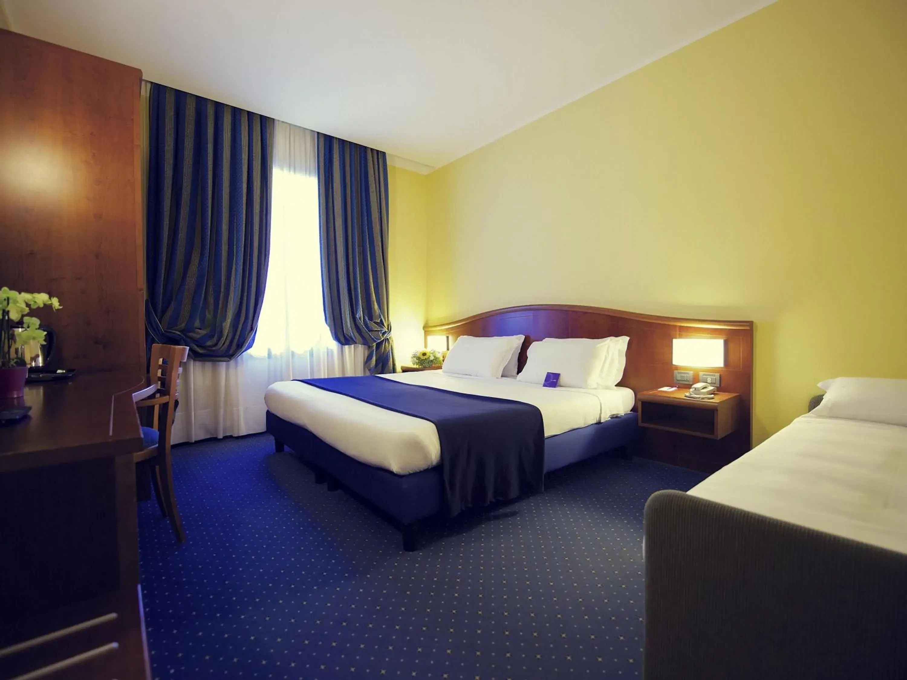 Bedroom, Bed in Mercure Genova San Biagio Bedroom, Bed in Mercure Genova San Biagio