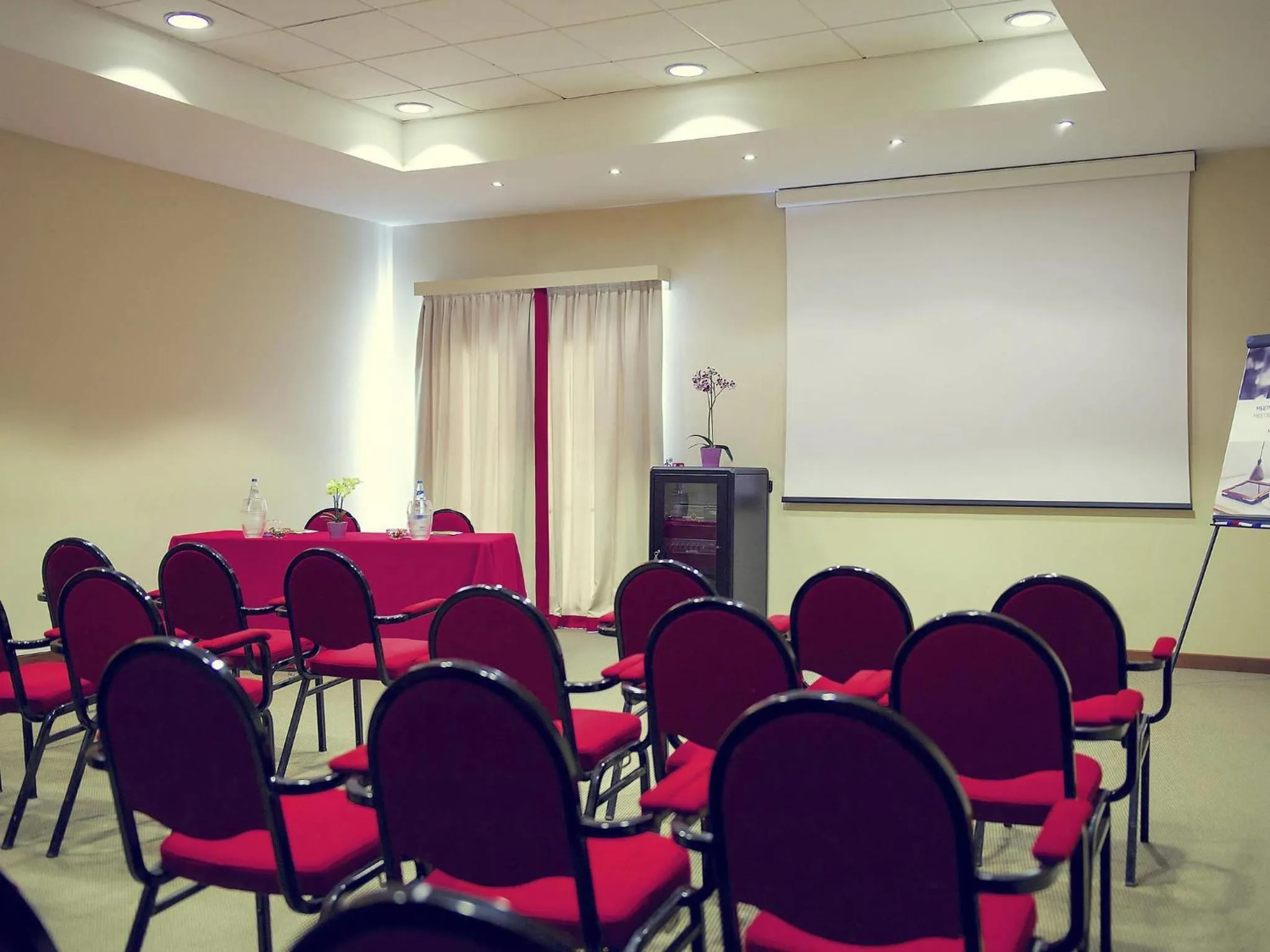 Meeting/conference room in Mercure Genova San Biagio
