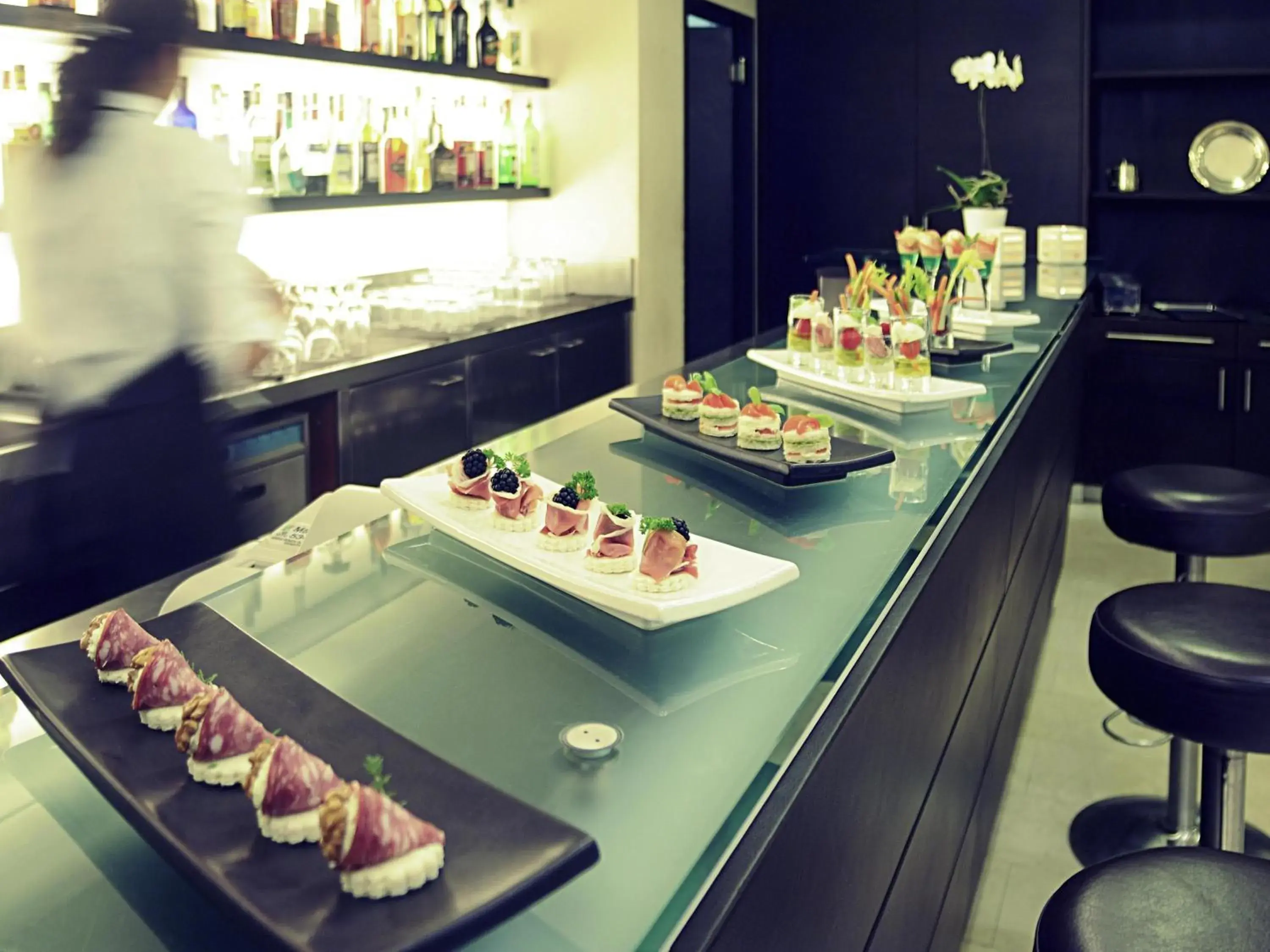 Lounge or bar in Mercure Genova San Biagio Lounge or bar in Mercure Genova San Biagio