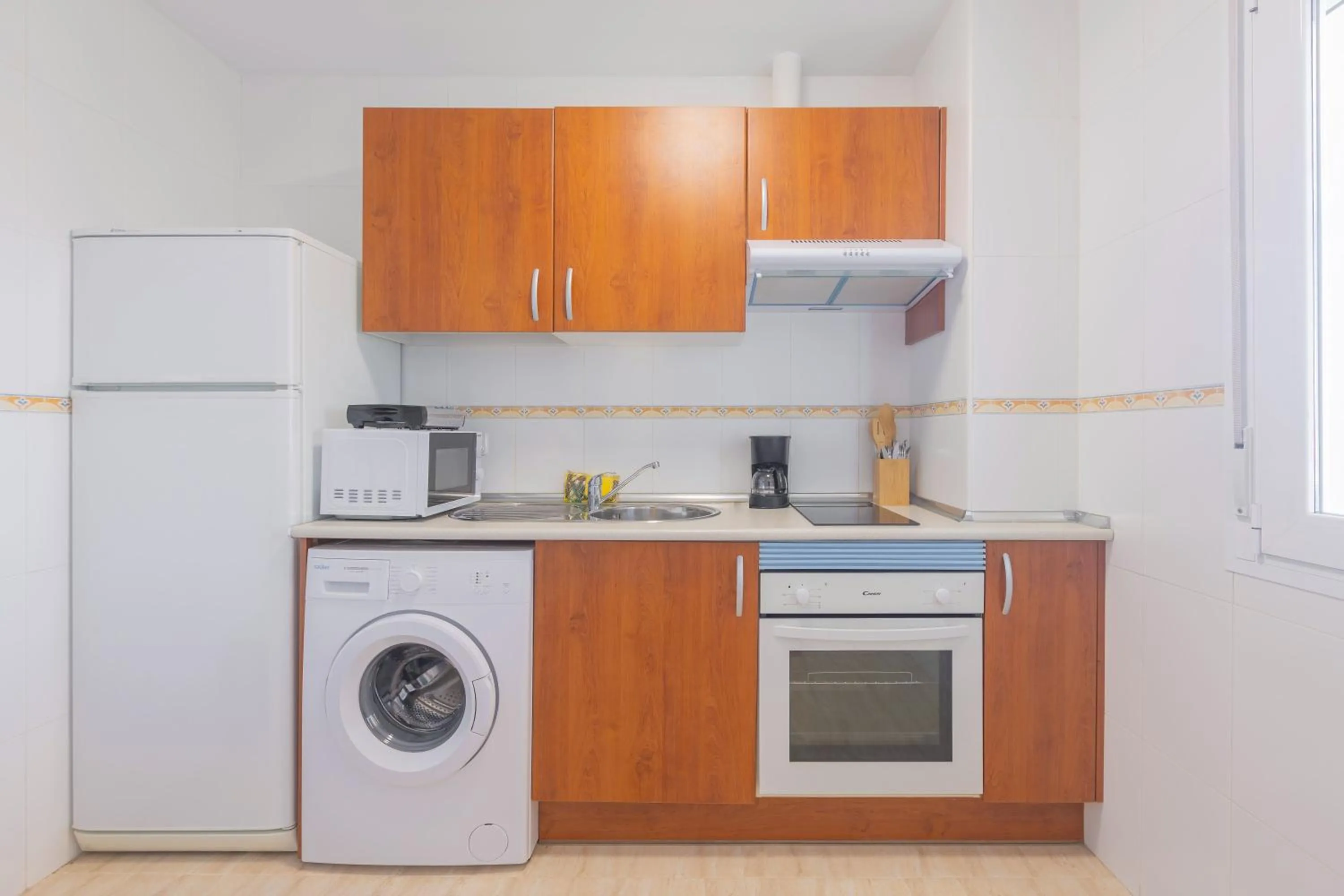 Kitchen or kitchenette in Apartamentos Moon Dreams Almerimar