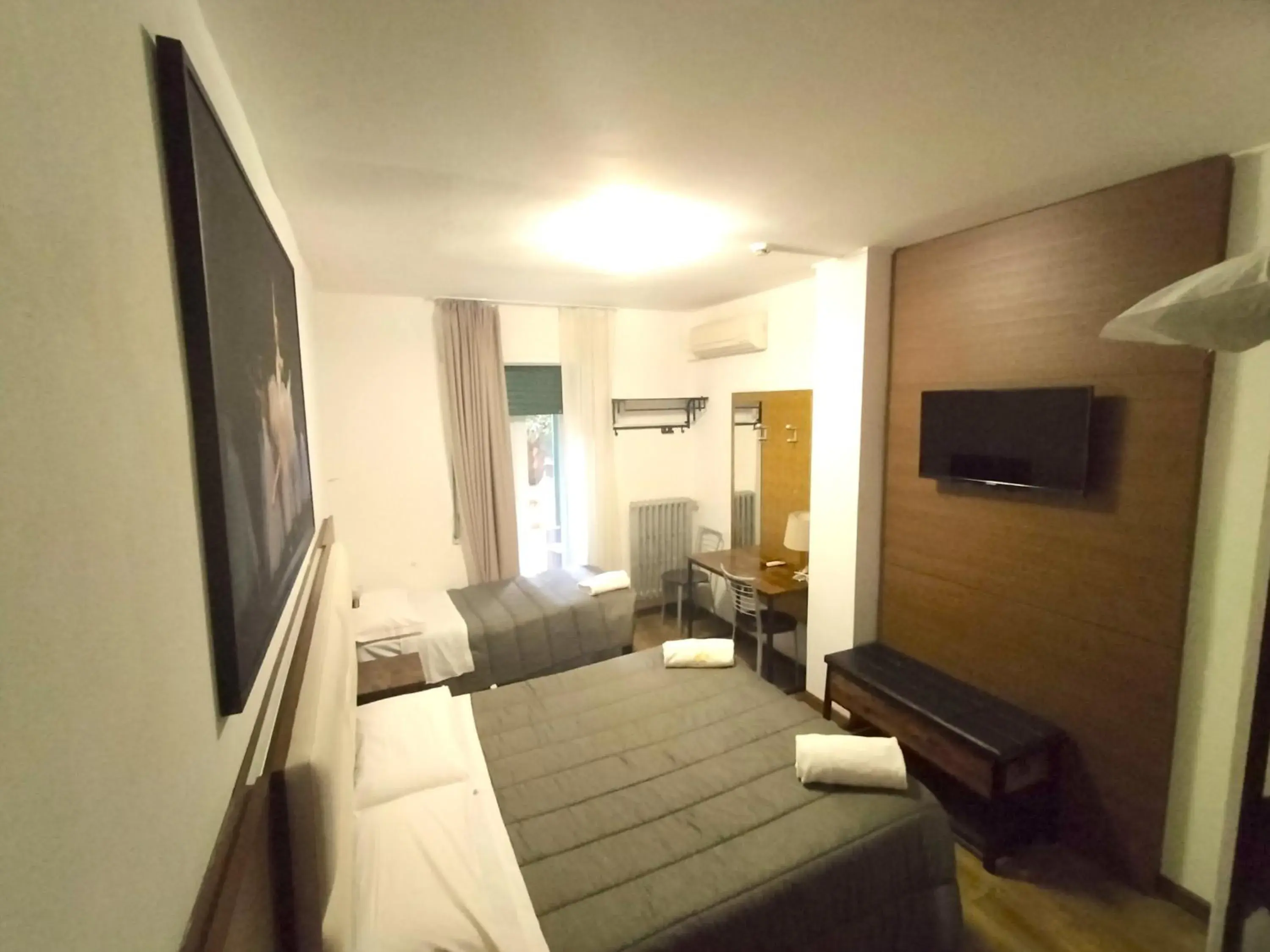 Triple Room in Hotel MM Dateo Triple Room in Hotel MM Dateo