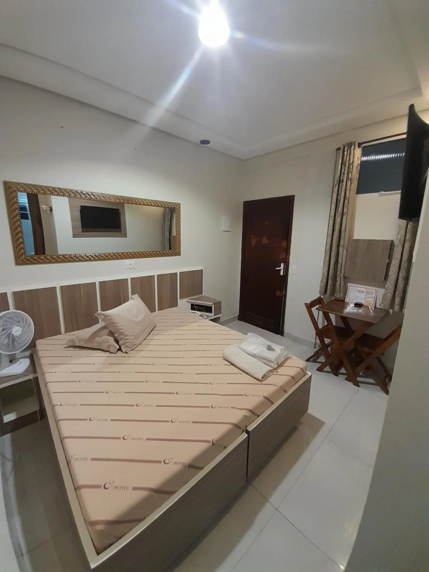 Single Room - single occupancy in Hotel off