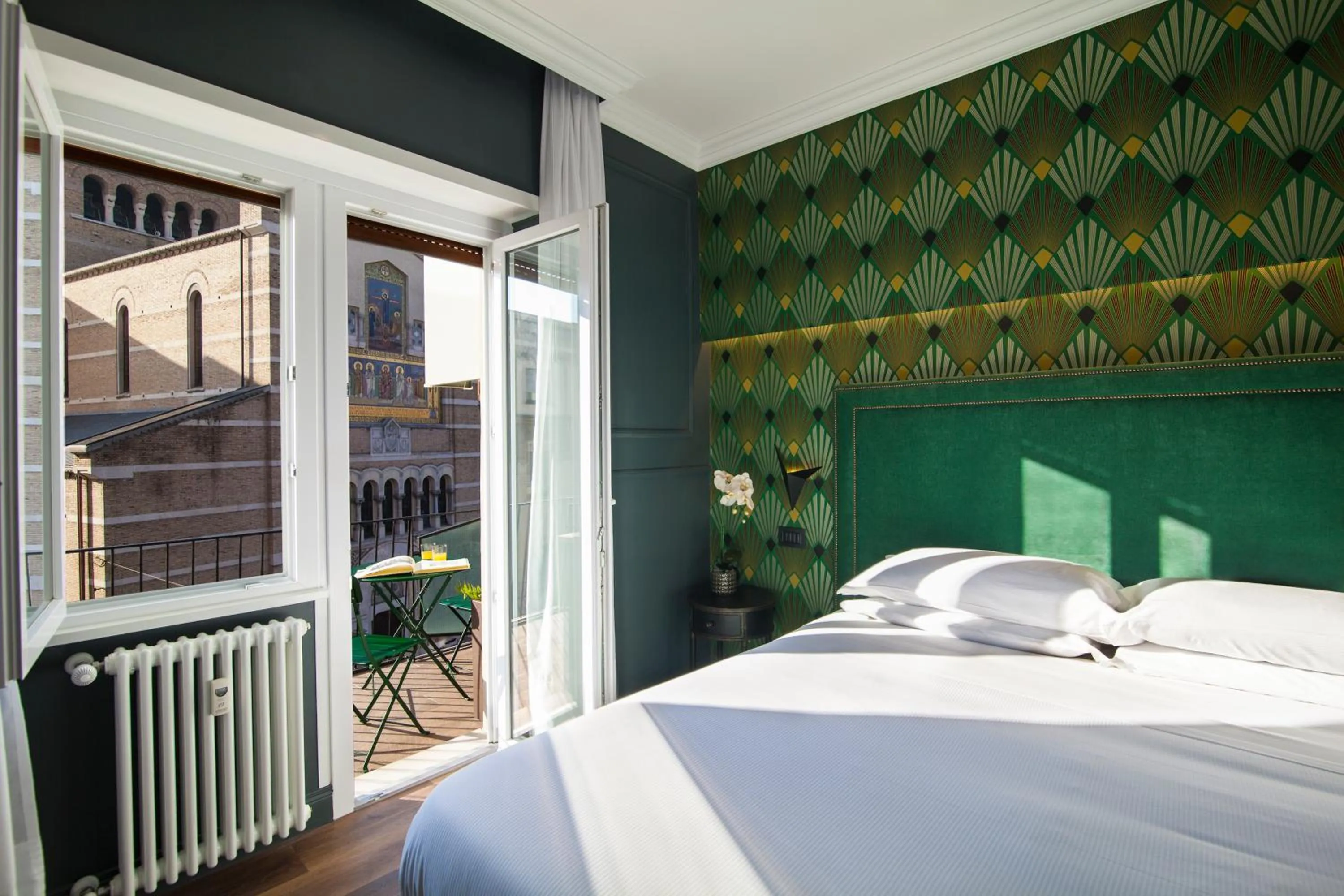 Balcony/Terrace, Bed in Seven Suites