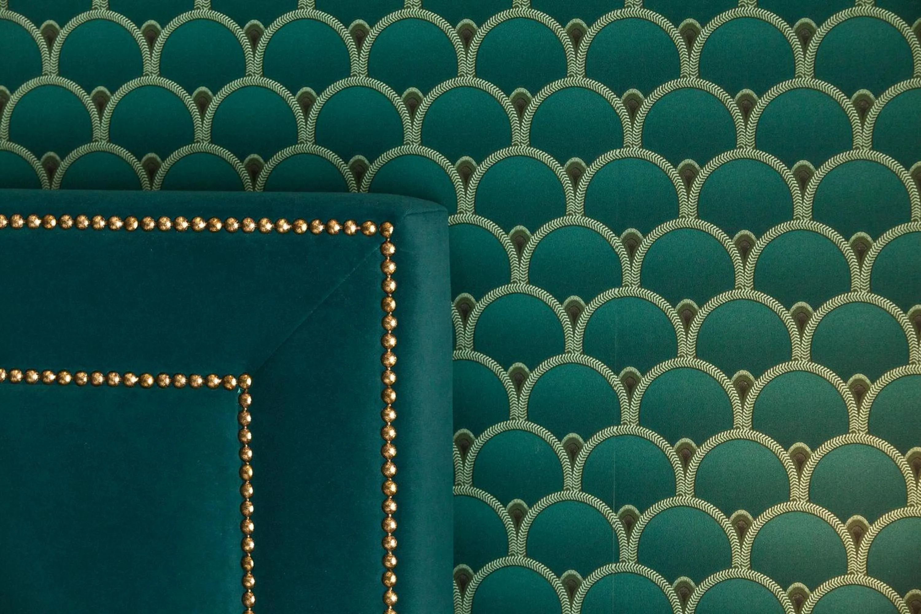 hair dresser in Seven Suites