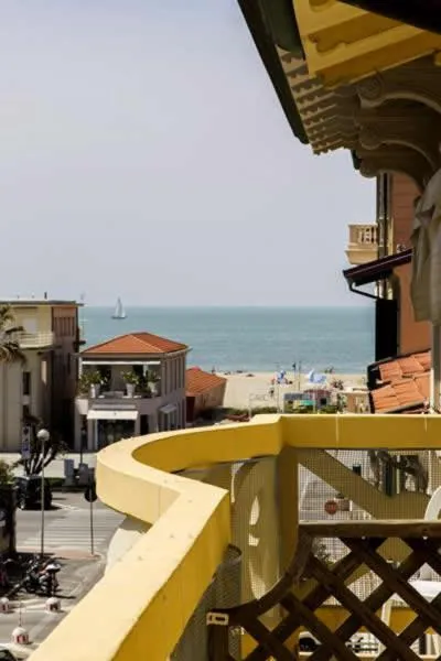 Property building in Hotel Playa