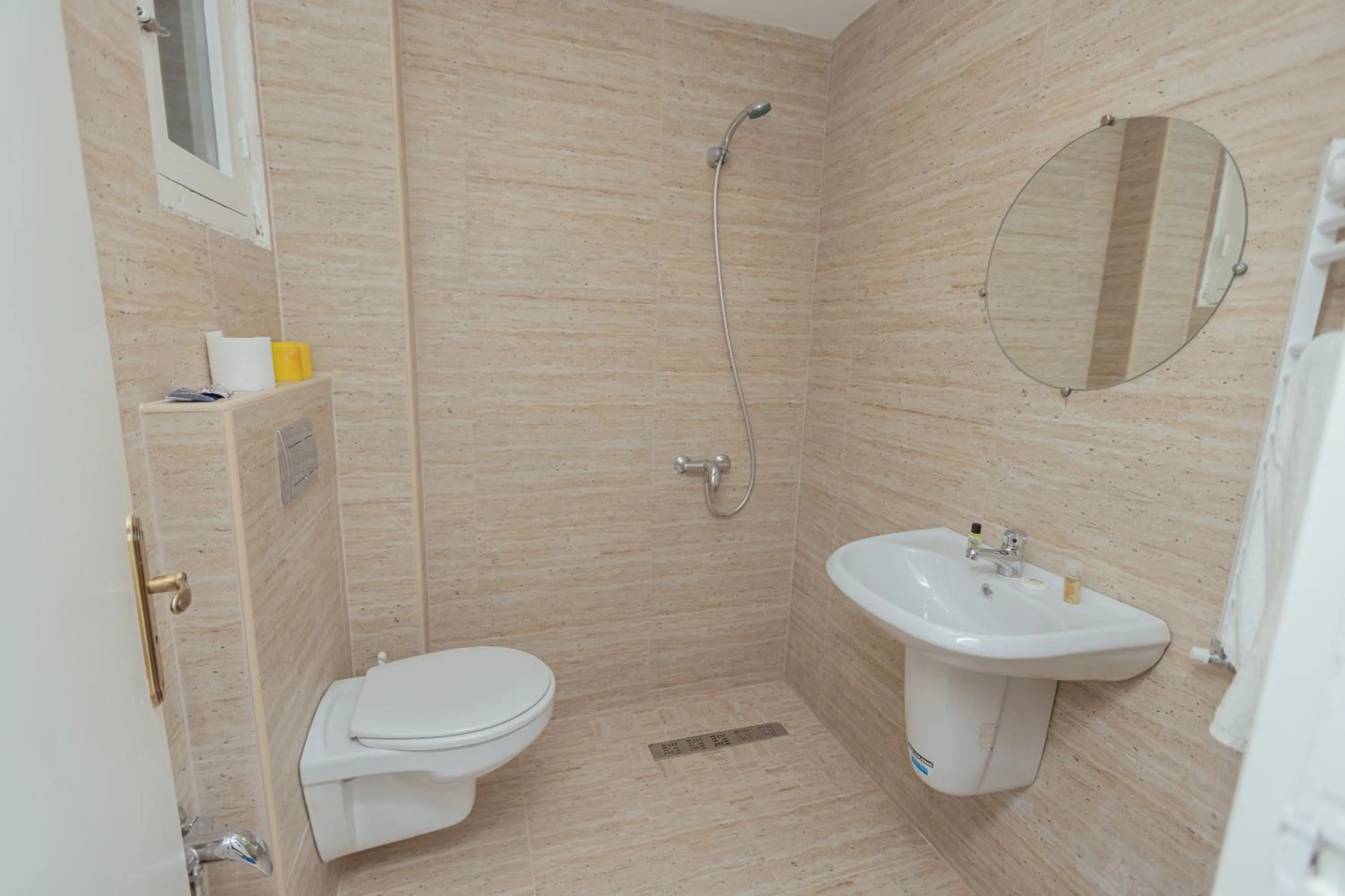 Bathroom in Hôtel Résidence Monia COMPLETELY RENOVATED