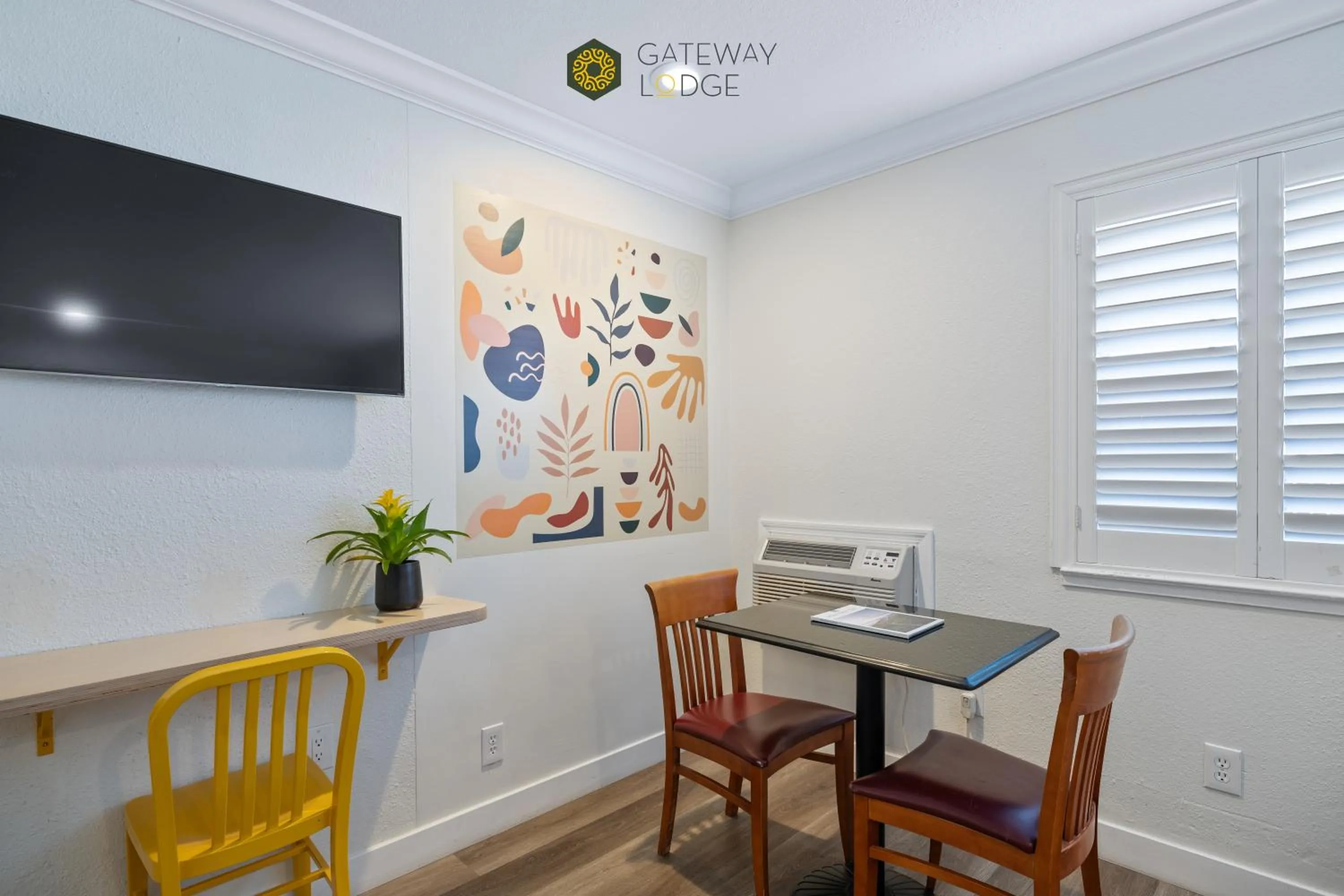 Bedroom in Gateway Lodge