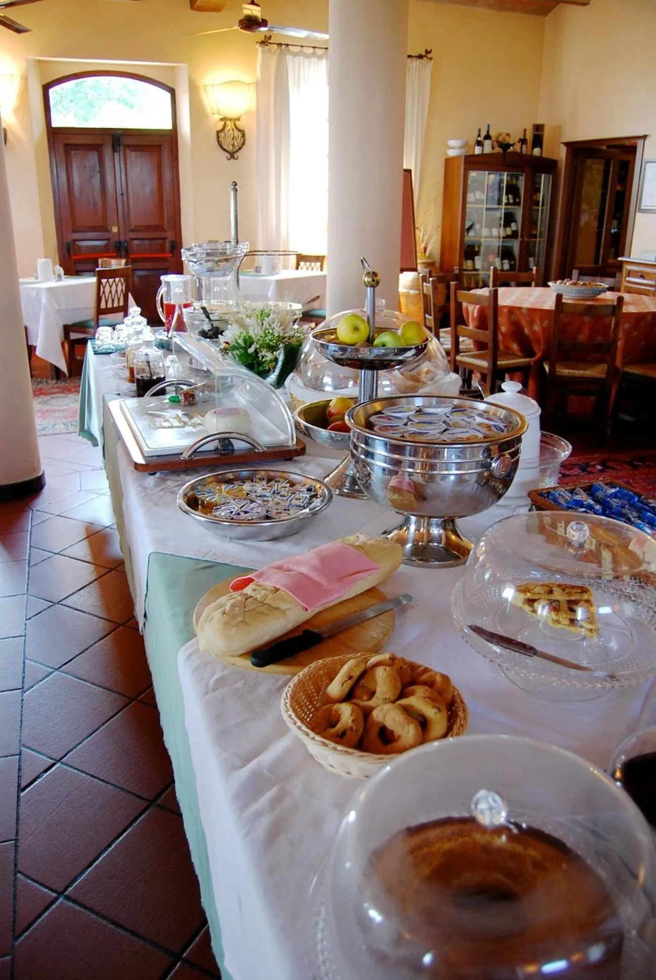 Continental breakfast in Il Poggio degli Olivi