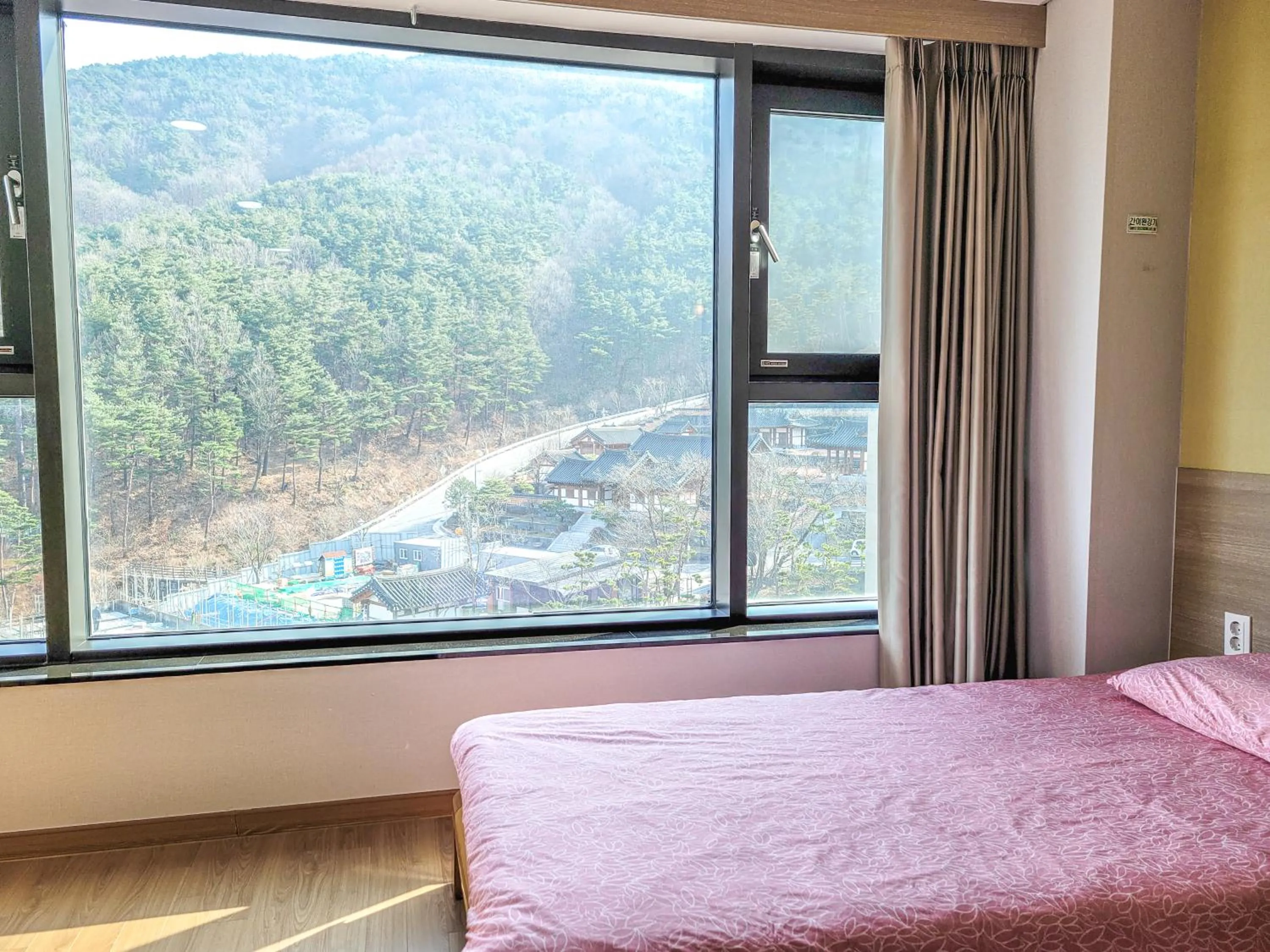 Mountain view, Bed in Sancheong Korean Medicine Family Hotel