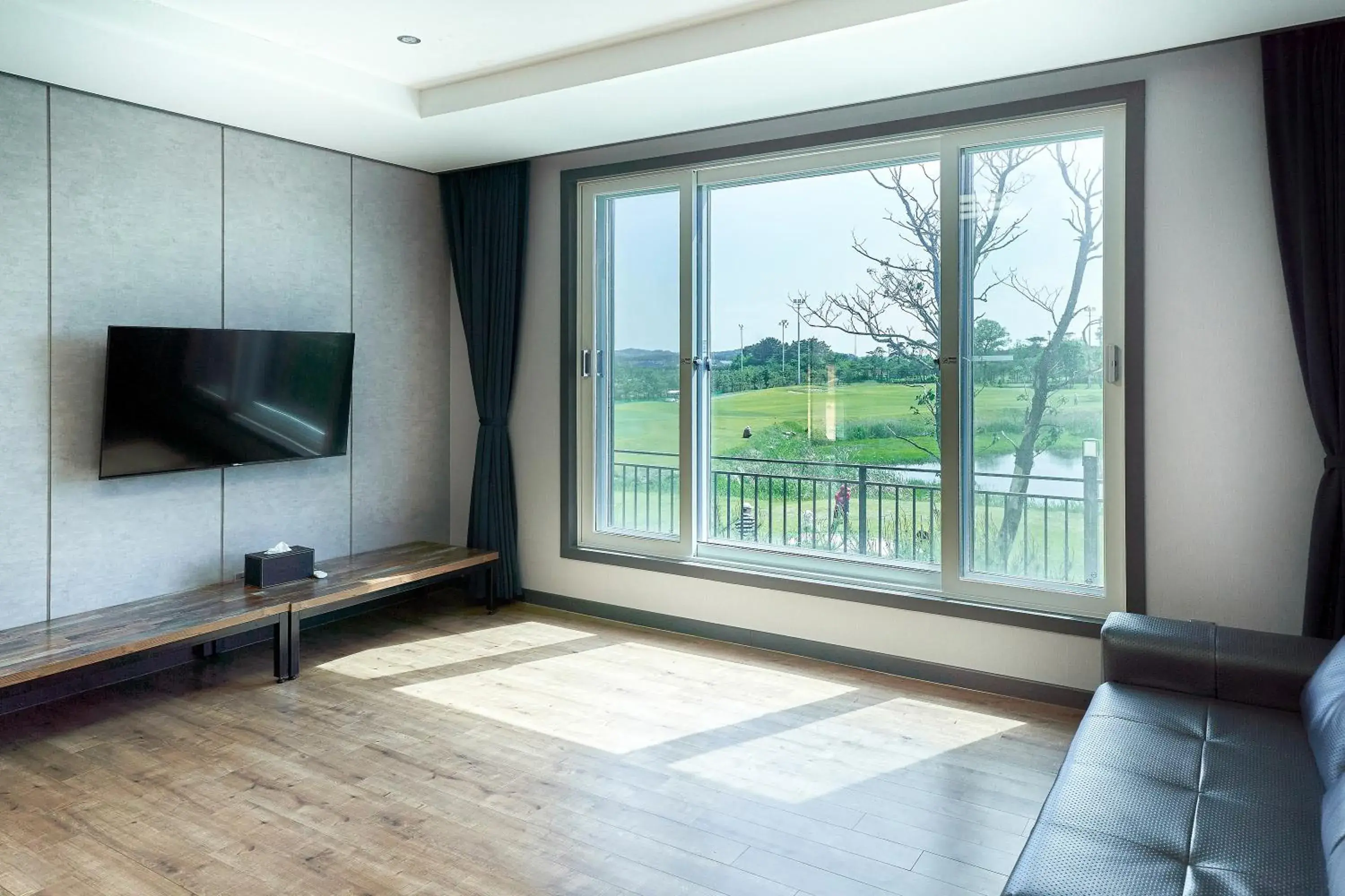 Garden view in SN Hotel Daecheon Garden view in SN Hotel Daecheon