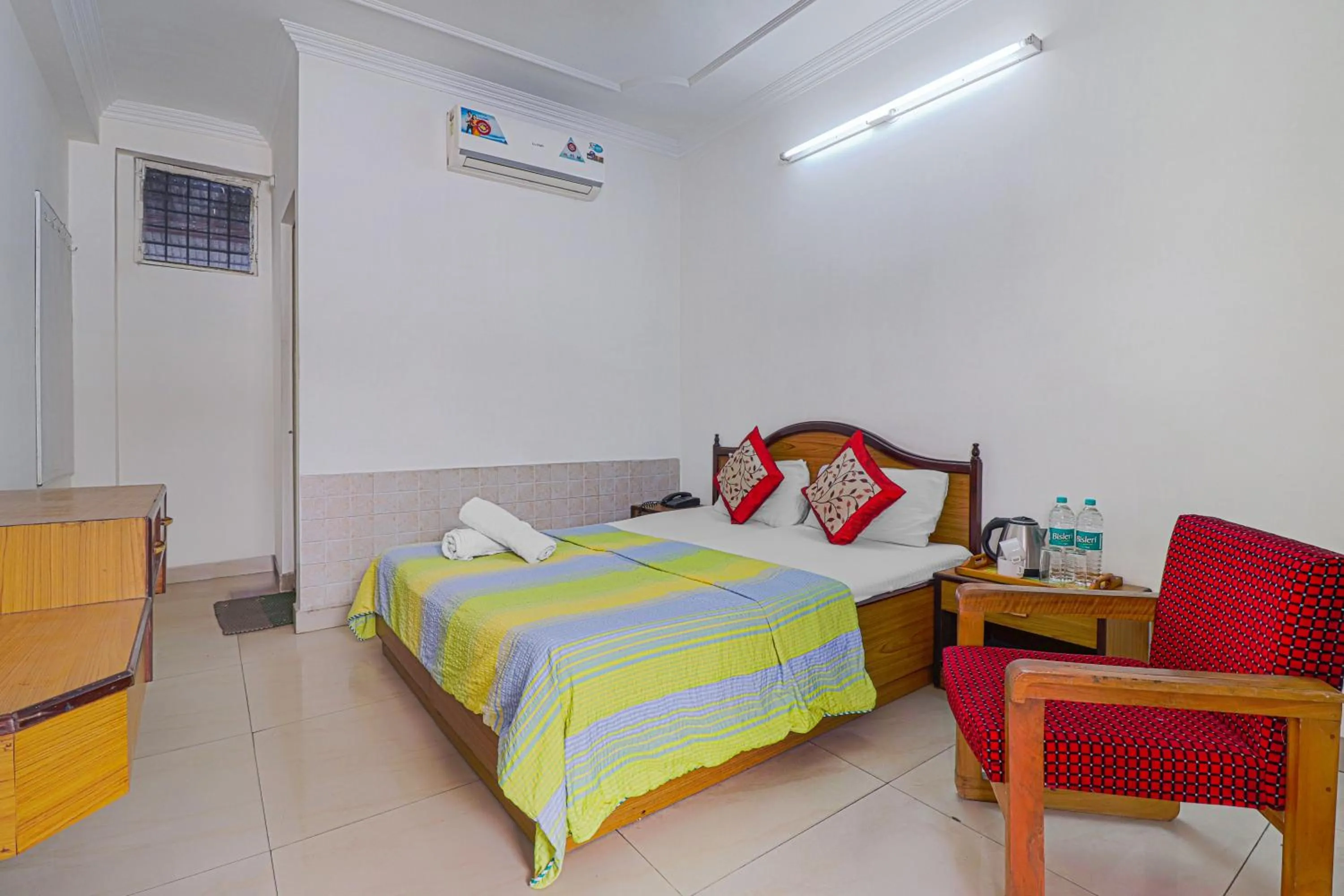 Bedroom, Bed in Hotel Siddharth