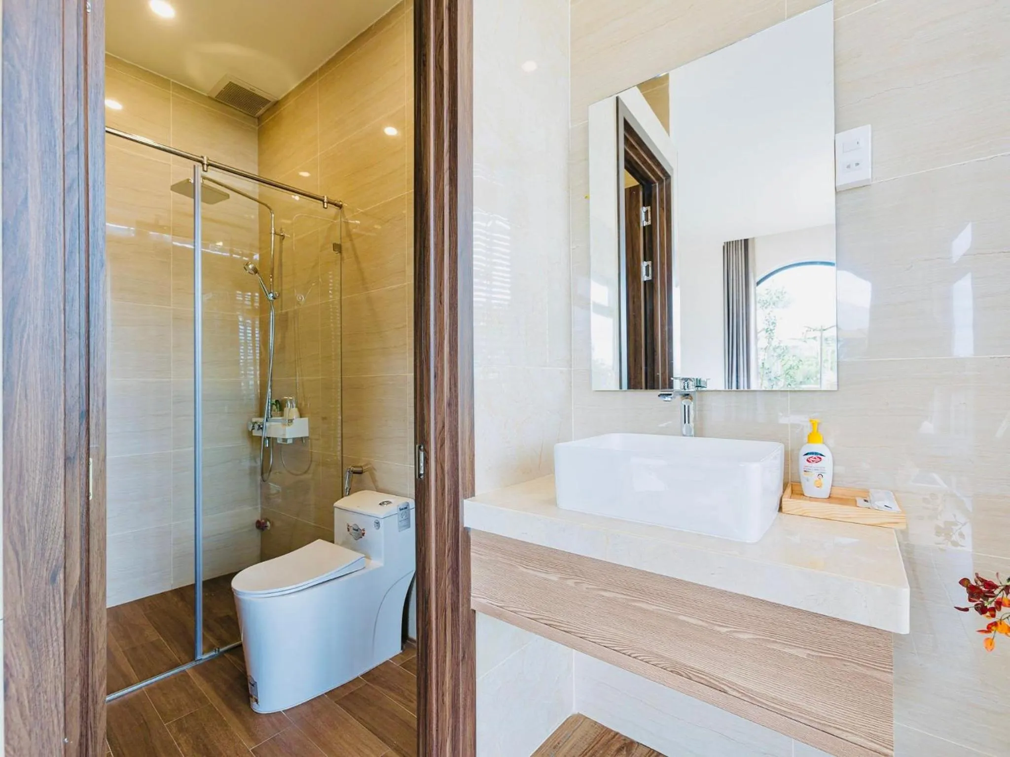 Shower in Đá Góc Nhà Boutique Hotel