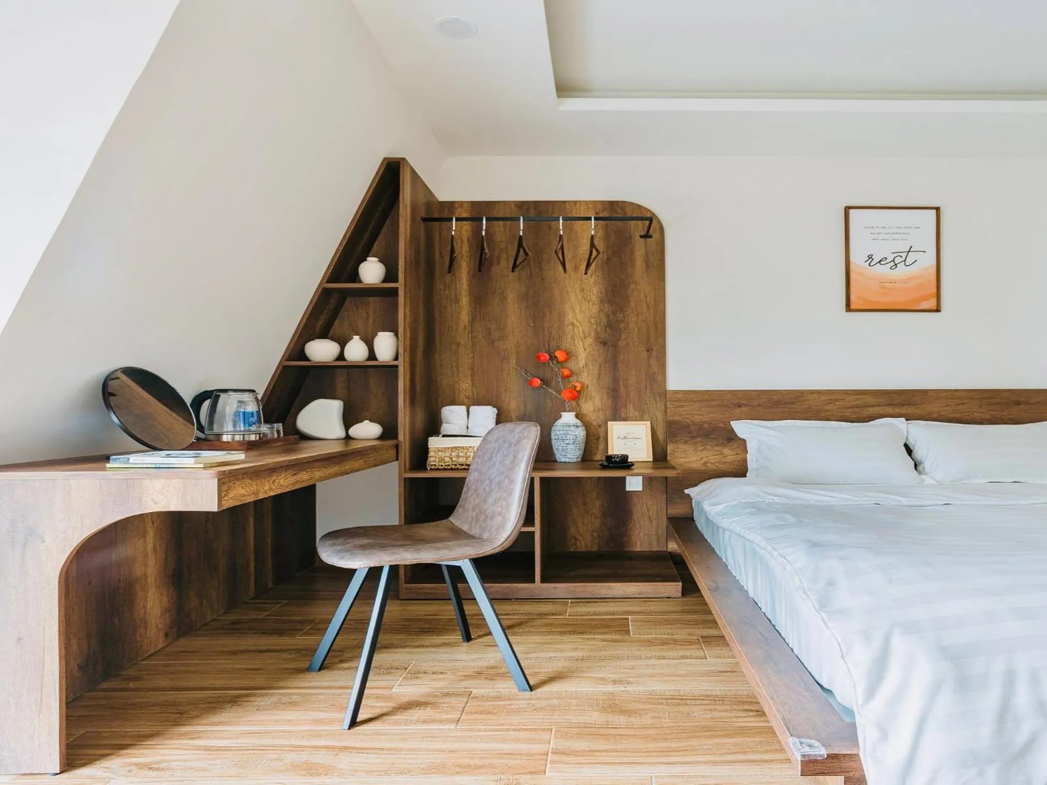 hair dresser, Bed in Đá Góc Nhà Boutique Hotel