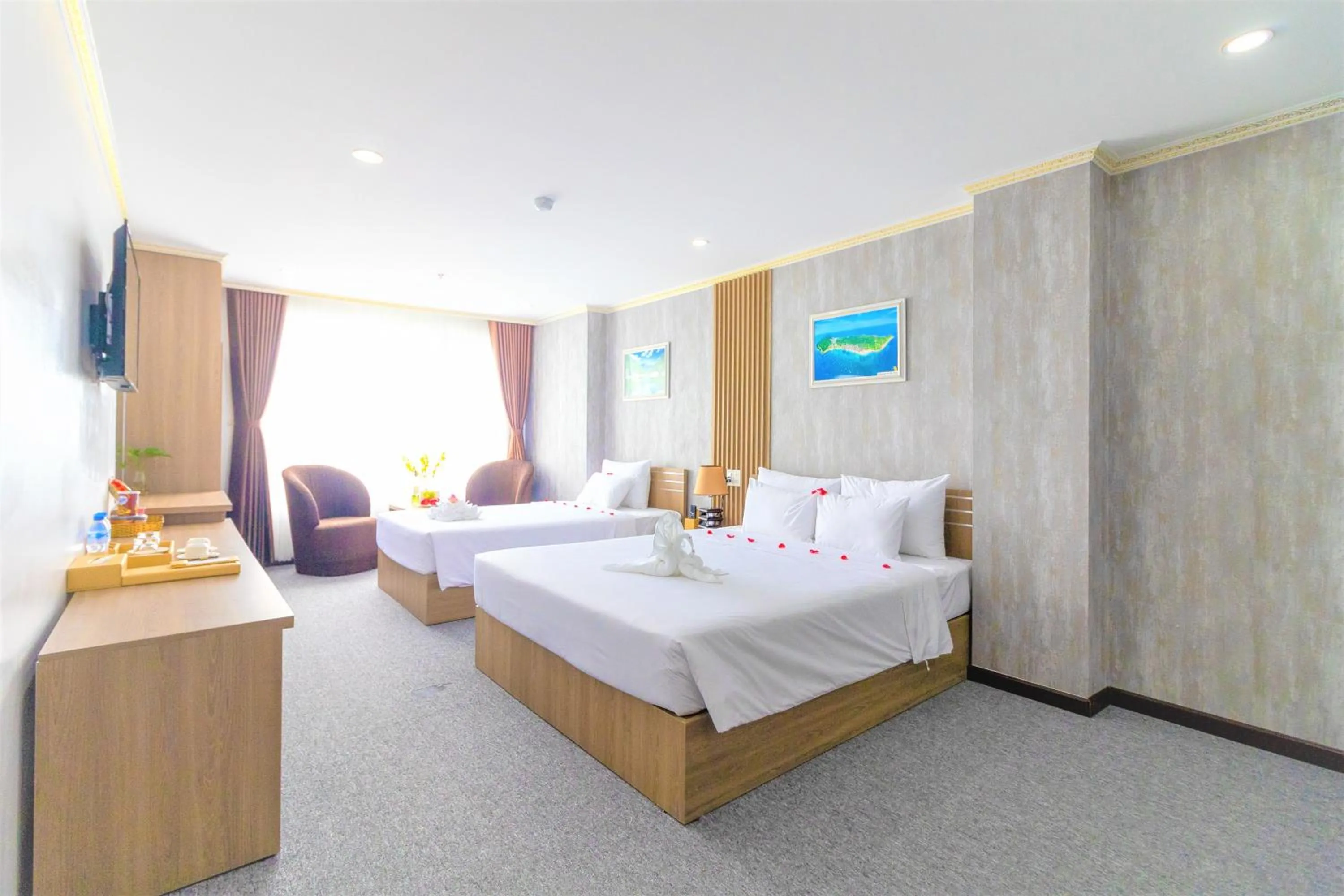Bed in Pearl Beach Hotel Quy Nhon