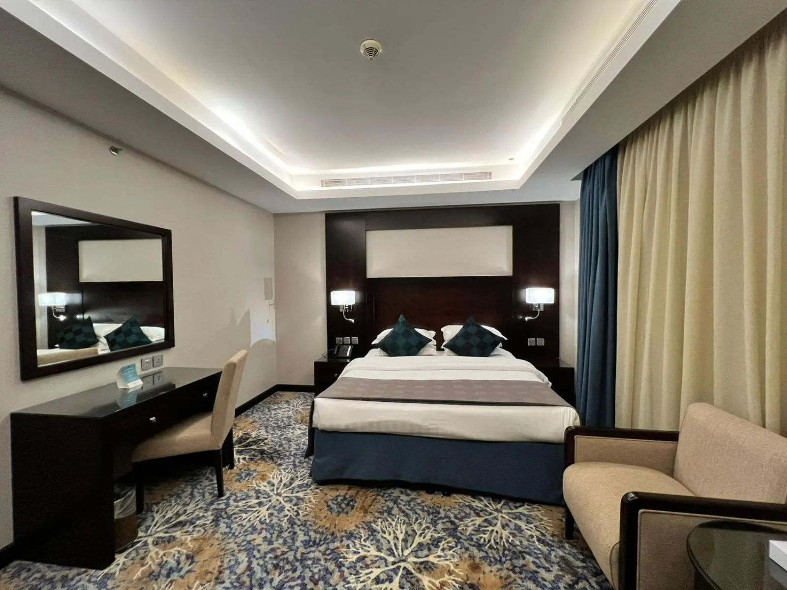 Merkure Jeddah Al Hamraa Hotel