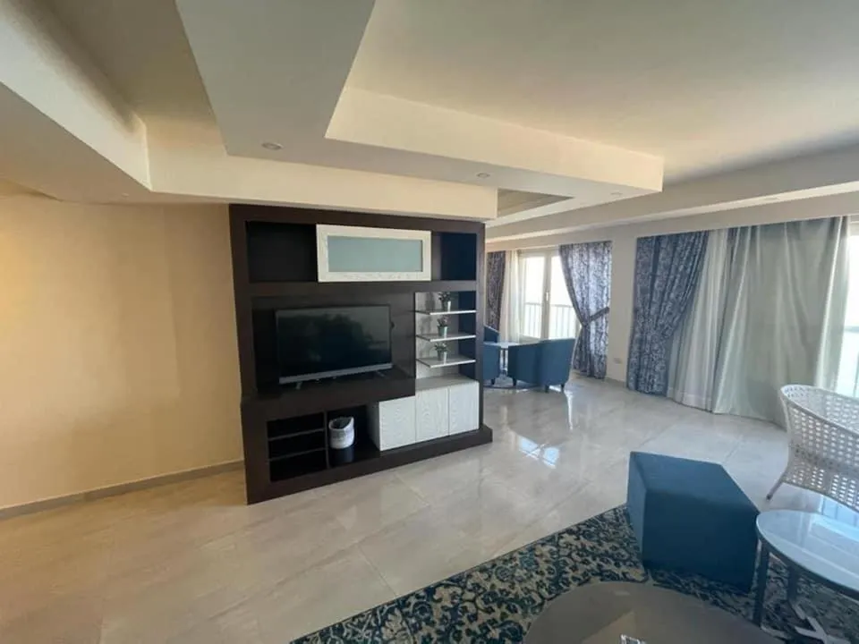 Amazing sea view Penthouse Apartment in Pyramids Porto El-Sokhna