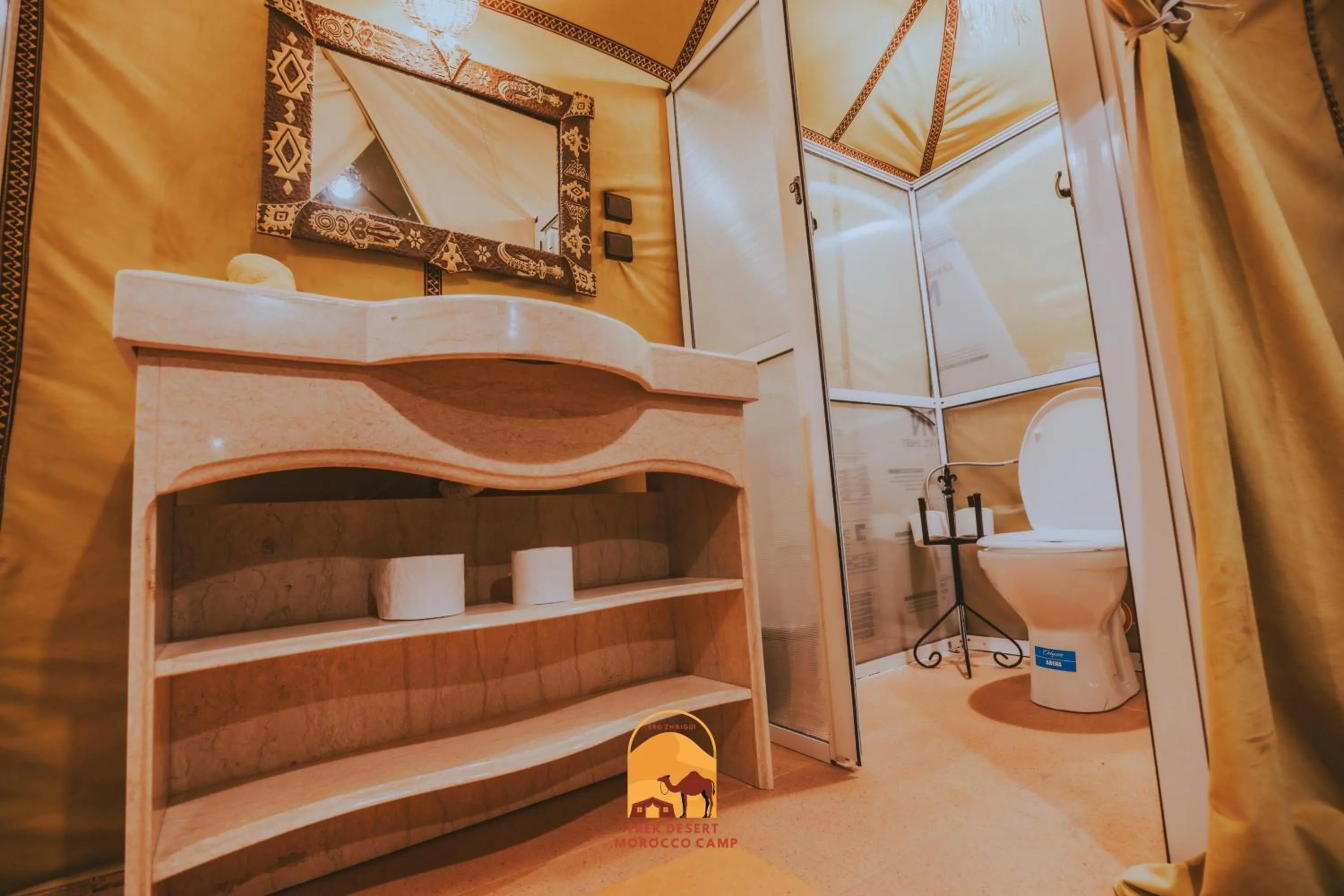 Shower in Trek desert Morocco Sarl